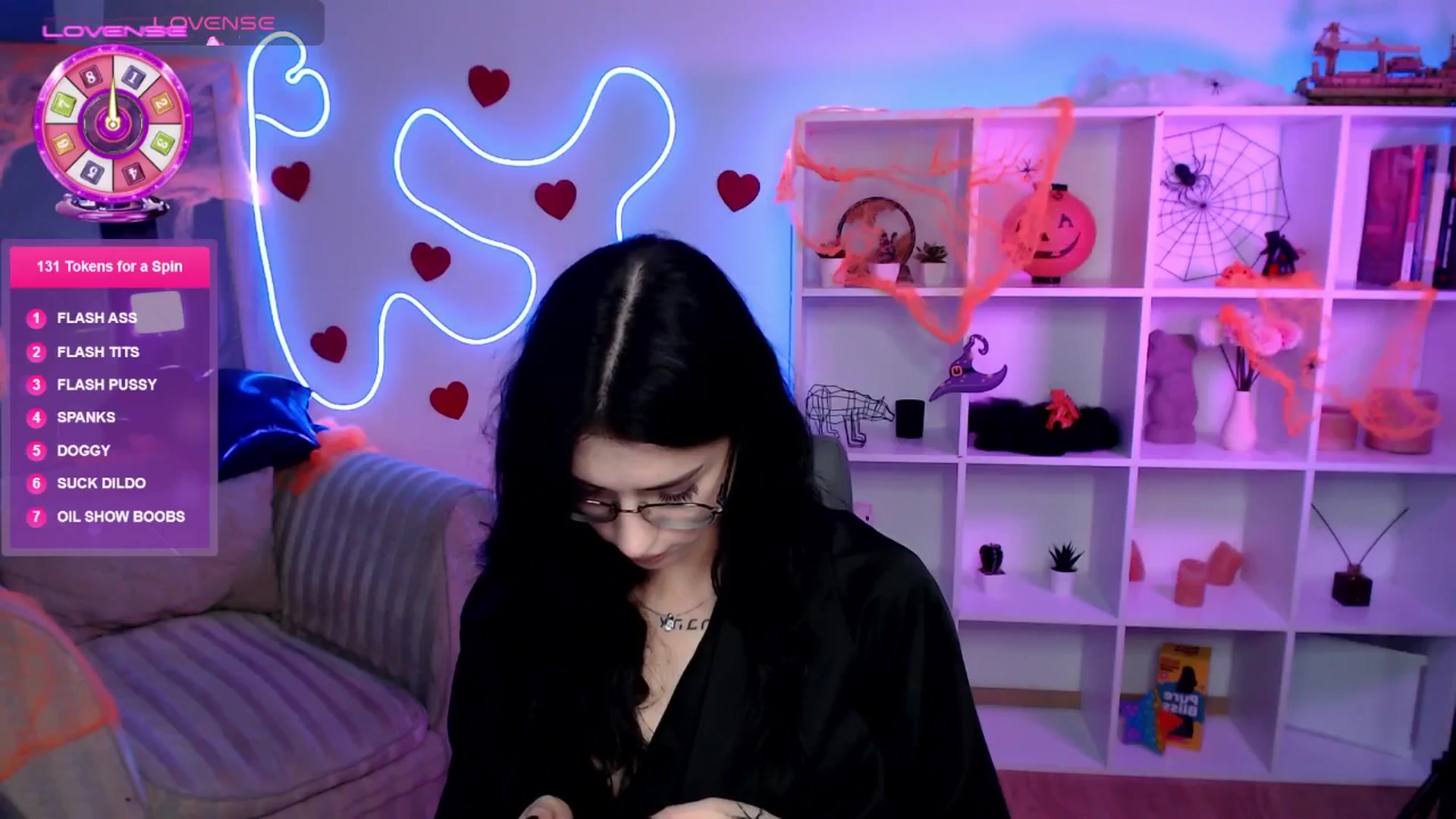 Gallery image thumbnail from Luness's myfreecams stream on, 10/30/2025, 12:07 image 11 of 20