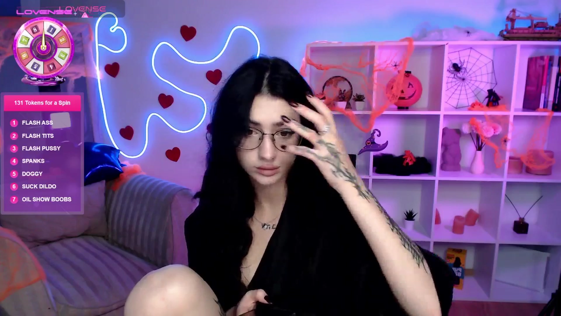 Gallery image thumbnail from Luness's myfreecams stream on, 10/30/2025, 12:07 image 8 of 20