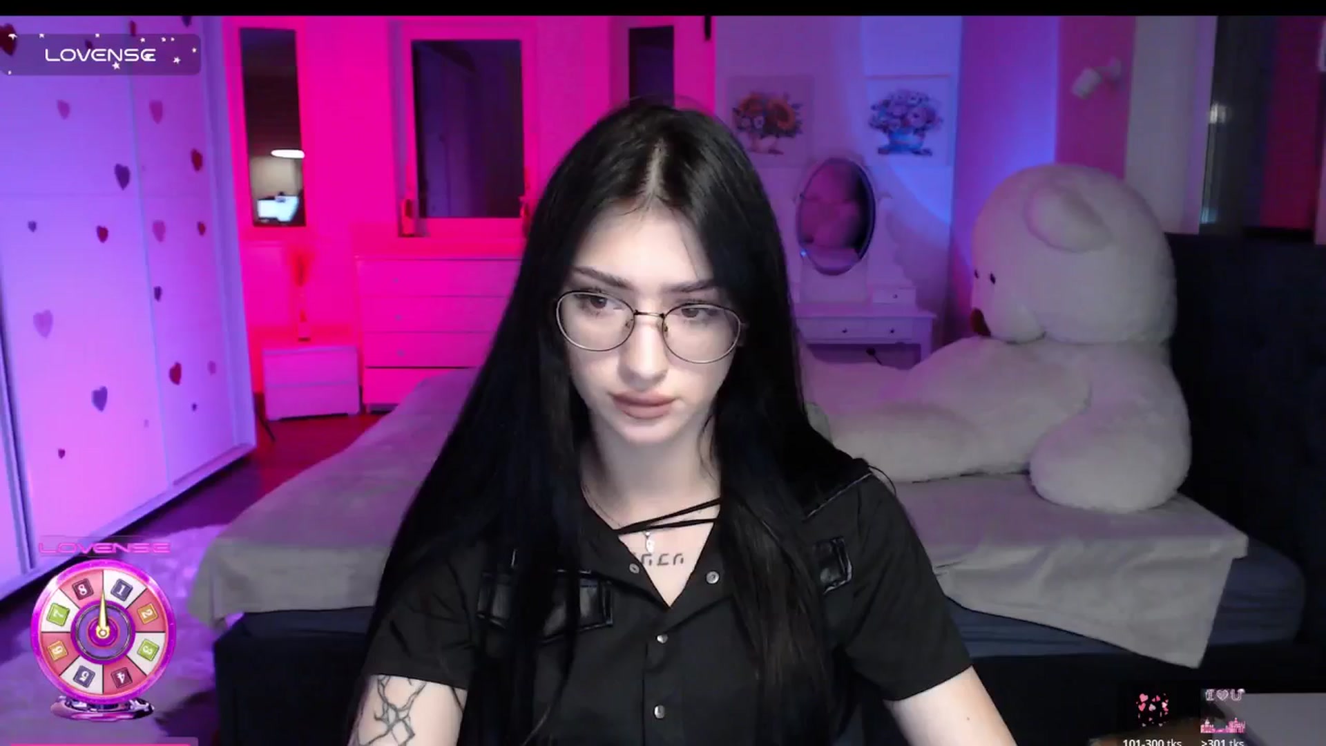 Gallery image thumbnail from Luness's myfreecams stream on, 11/08/2025, 11:57 image 5 of 20