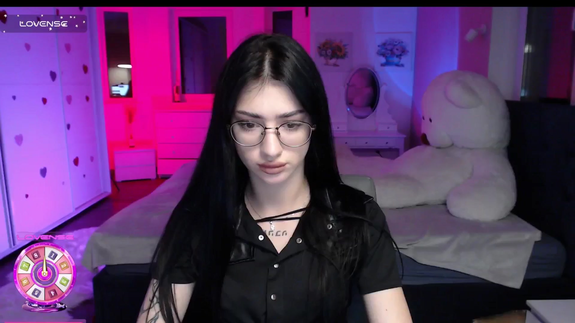 Gallery image thumbnail from Luness's myfreecams stream on, 11/08/2025, 11:57 image 6 of 20
