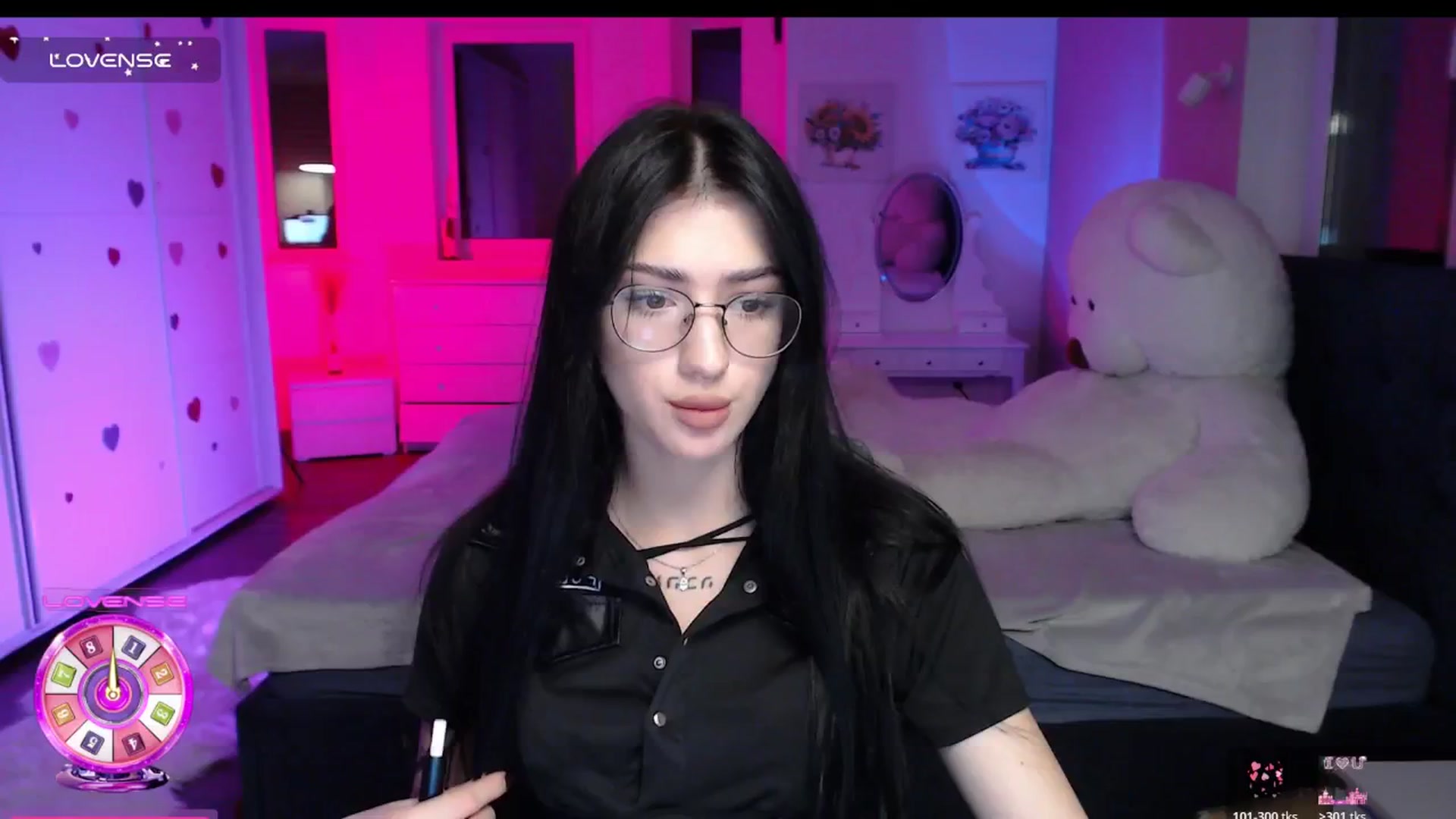 Gallery image thumbnail from Luness's myfreecams stream on, 11/08/2025, 11:57 image 19 of 20