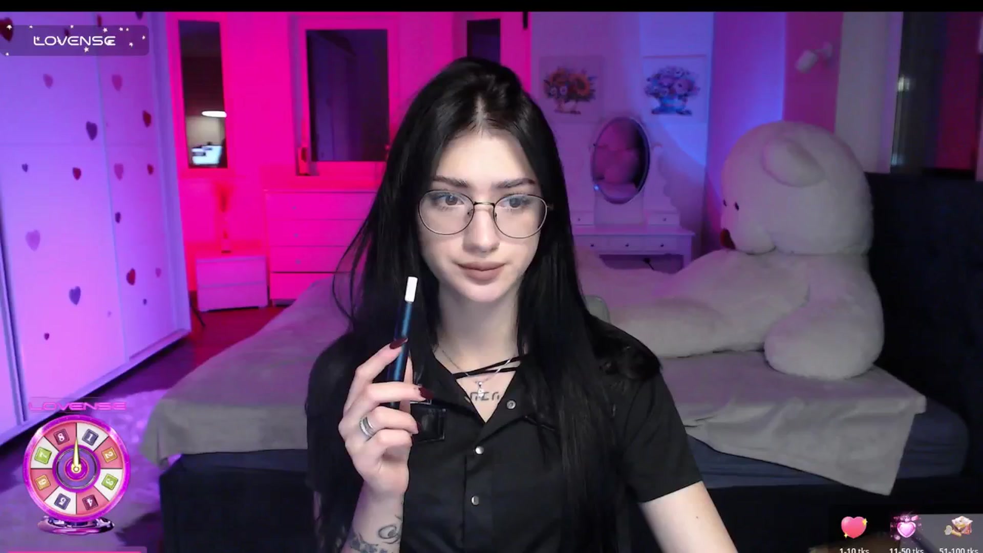 Gallery image thumbnail from Luness's myfreecams stream on, 11/08/2025, 11:57 image 9 of 20