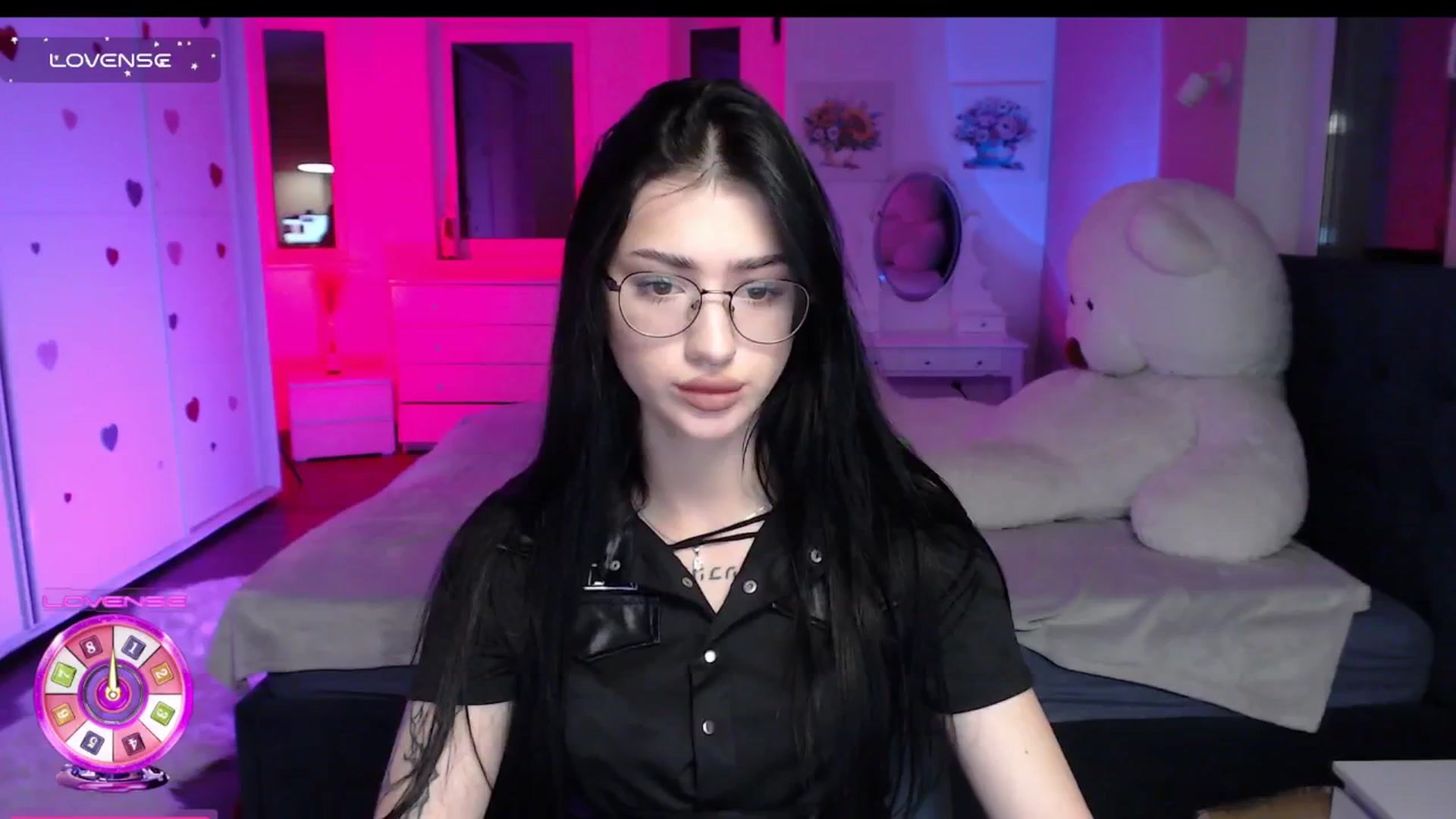 Gallery image thumbnail from Luness's myfreecams stream on, 11/08/2025, 11:57 image 7 of 20