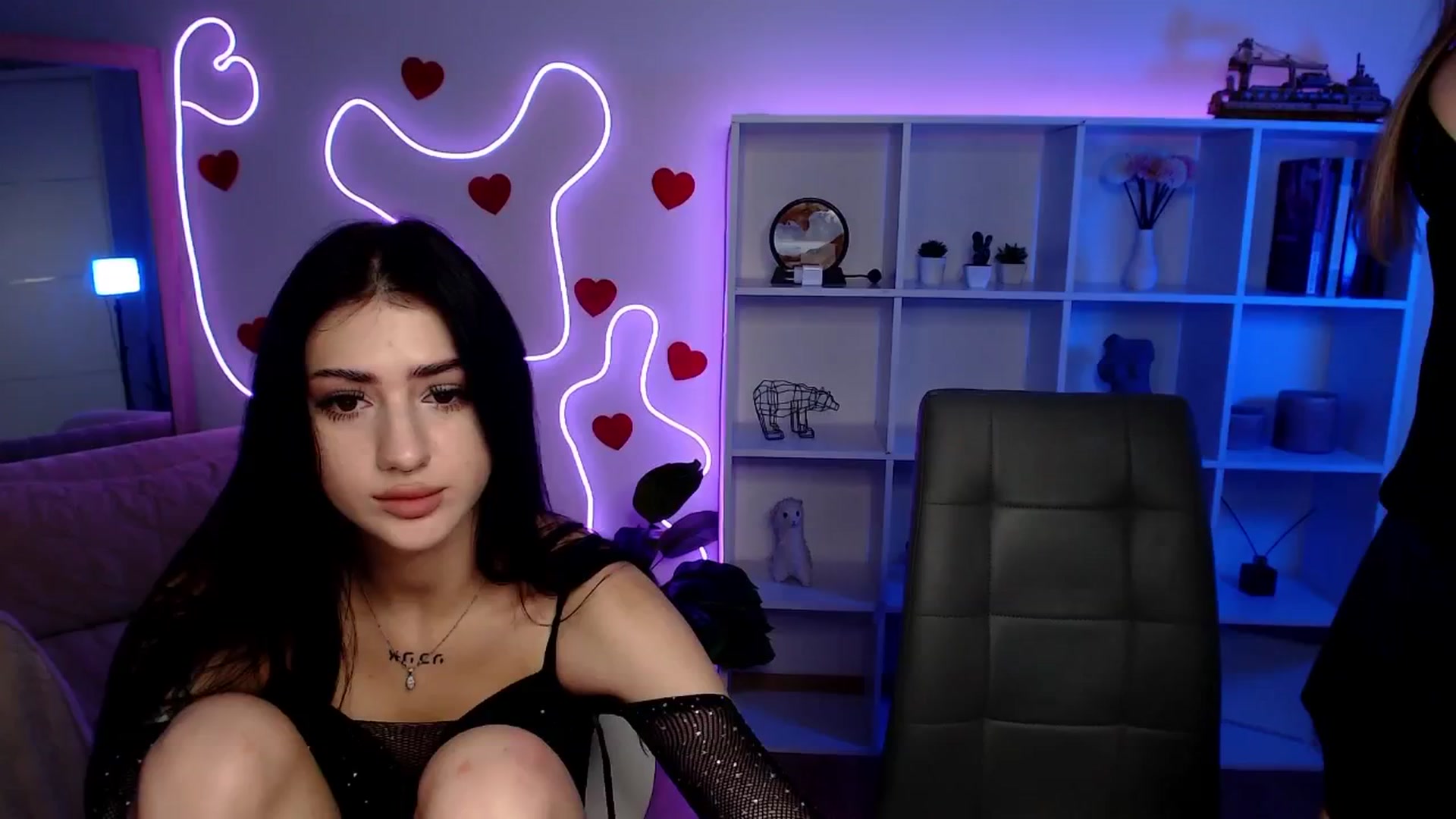 Gallery image thumbnail from Luness's myfreecams stream on, 11/16/2025, 13:06 image 11 of 20