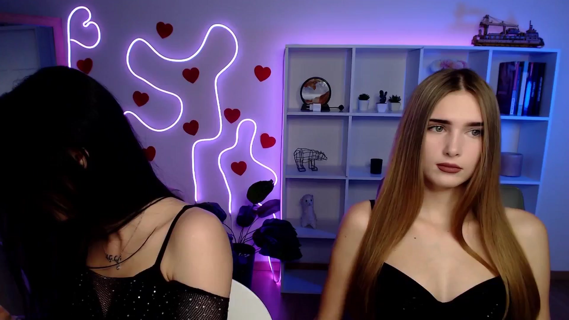 Gallery image thumbnail from Luness's myfreecams stream on, 11/16/2025, 14:07 image 9 of 20
