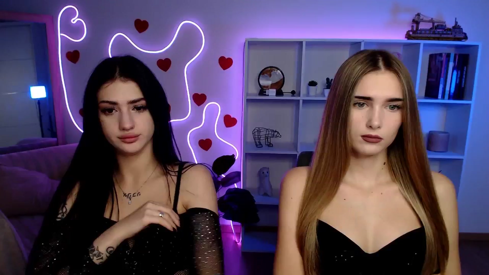 Gallery image thumbnail from Luness's myfreecams stream on, 11/16/2025, 14:07 image 19 of 20