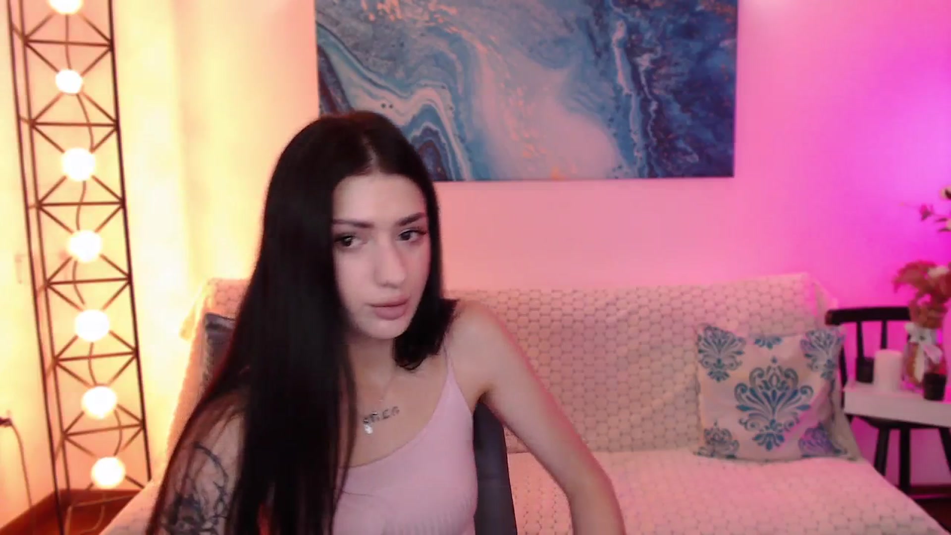 Gallery image thumbnail from Luness's myfreecams stream on, 11/19/2025, 11:09 image 3 of 20