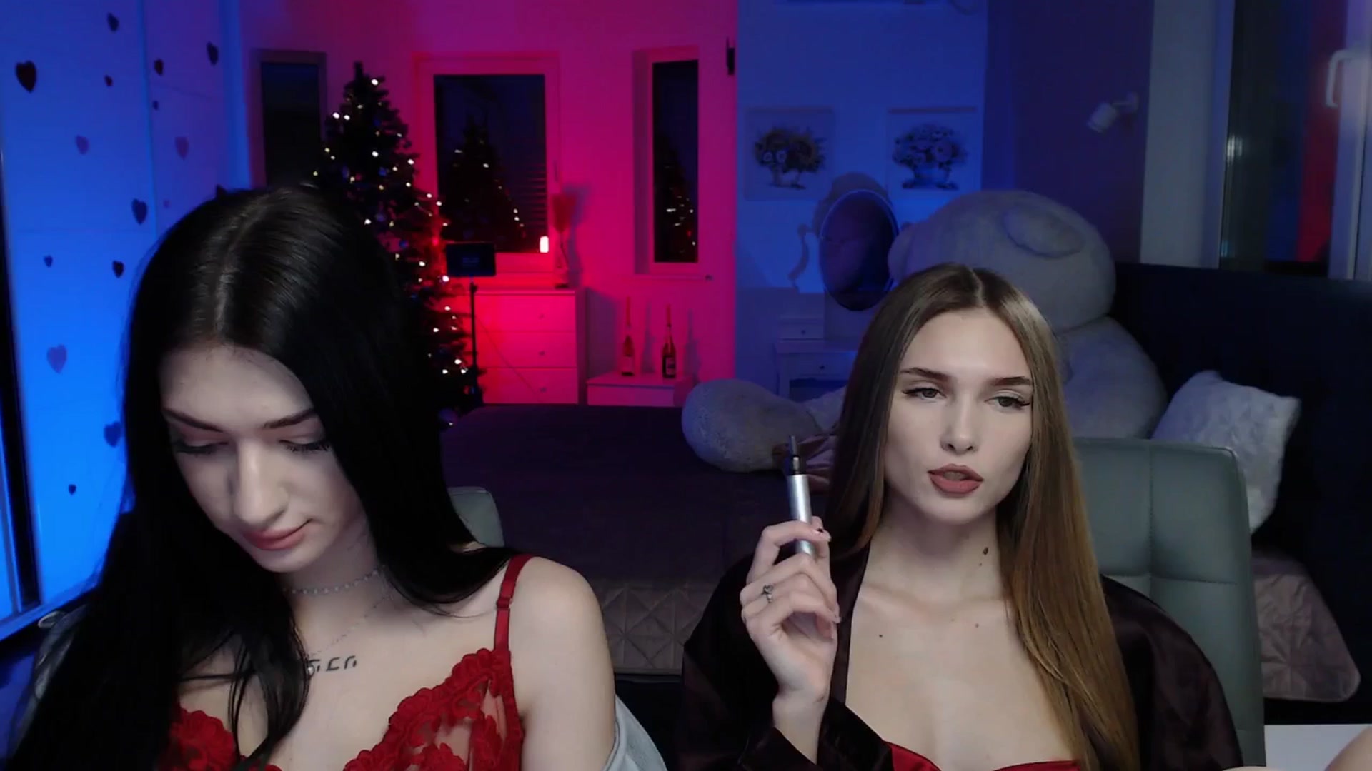 Gallery image thumbnail from Luness's myfreecams stream on, 12/25/2025, 15:10 image 12 of 20