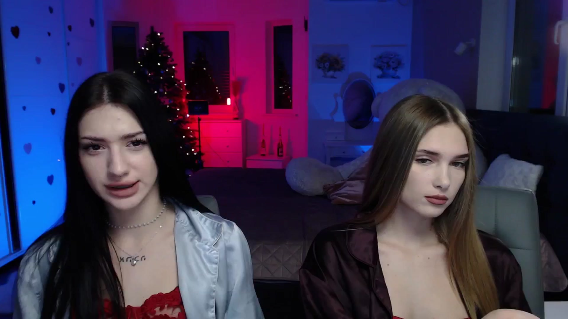 Gallery image thumbnail from Luness's myfreecams stream on, 12/25/2025, 15:10 image 1 of 20