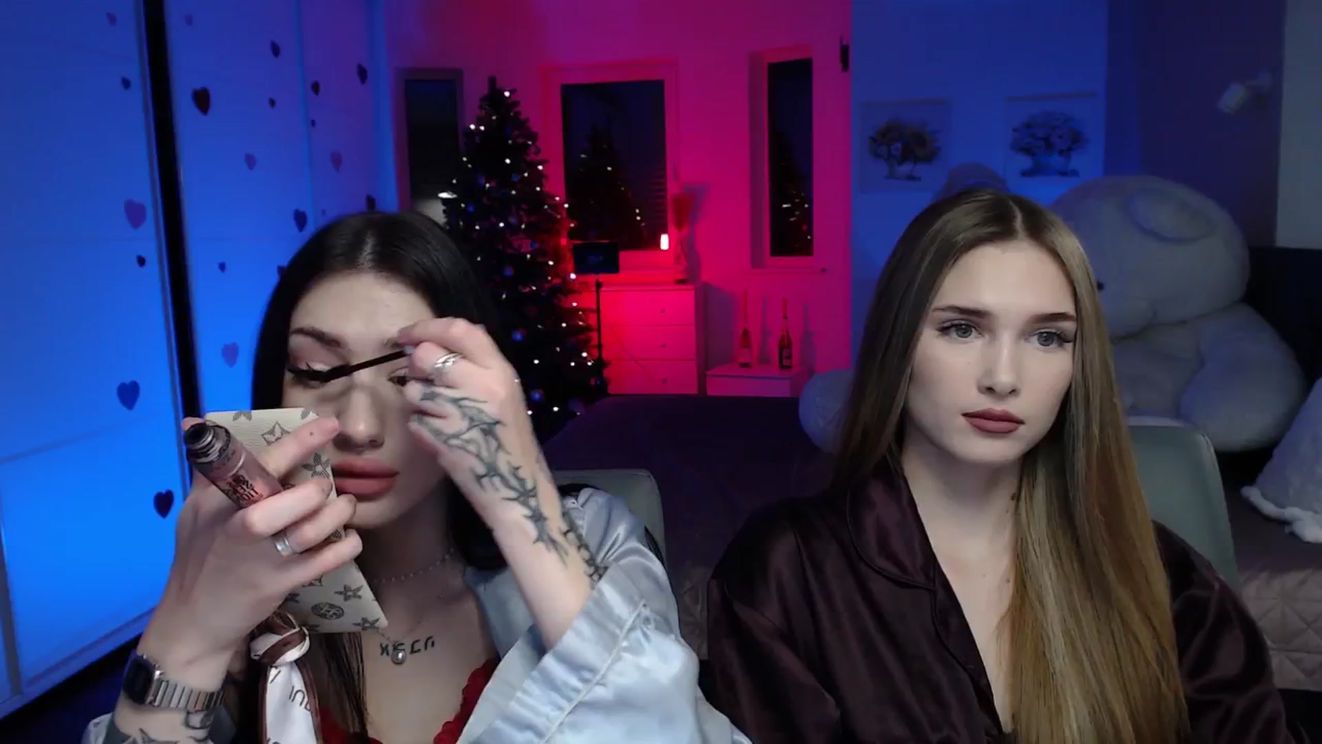 Gallery image thumbnail from Luness's myfreecams stream on, 12/25/2025, 16:46 image 5 of 20