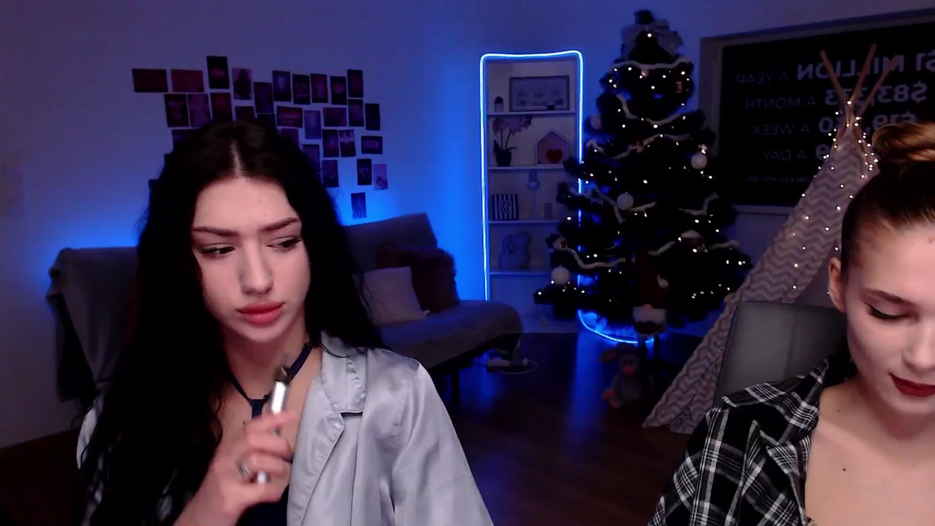 Gallery image thumbnail from Luness's myfreecams stream on, 12/26/2025, 11:13 image 3 of 20