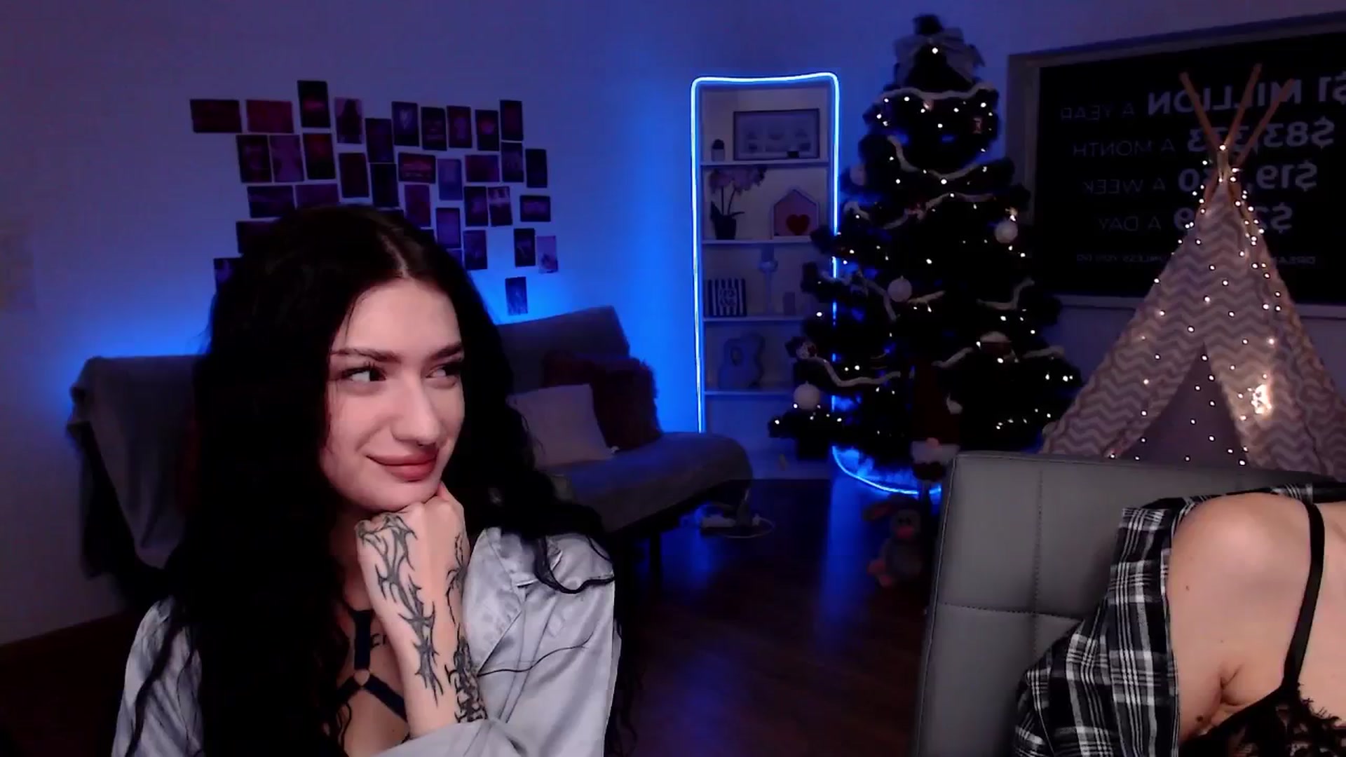 Gallery image thumbnail from Luness's myfreecams stream on, 12/26/2025, 11:13 image 12 of 20
