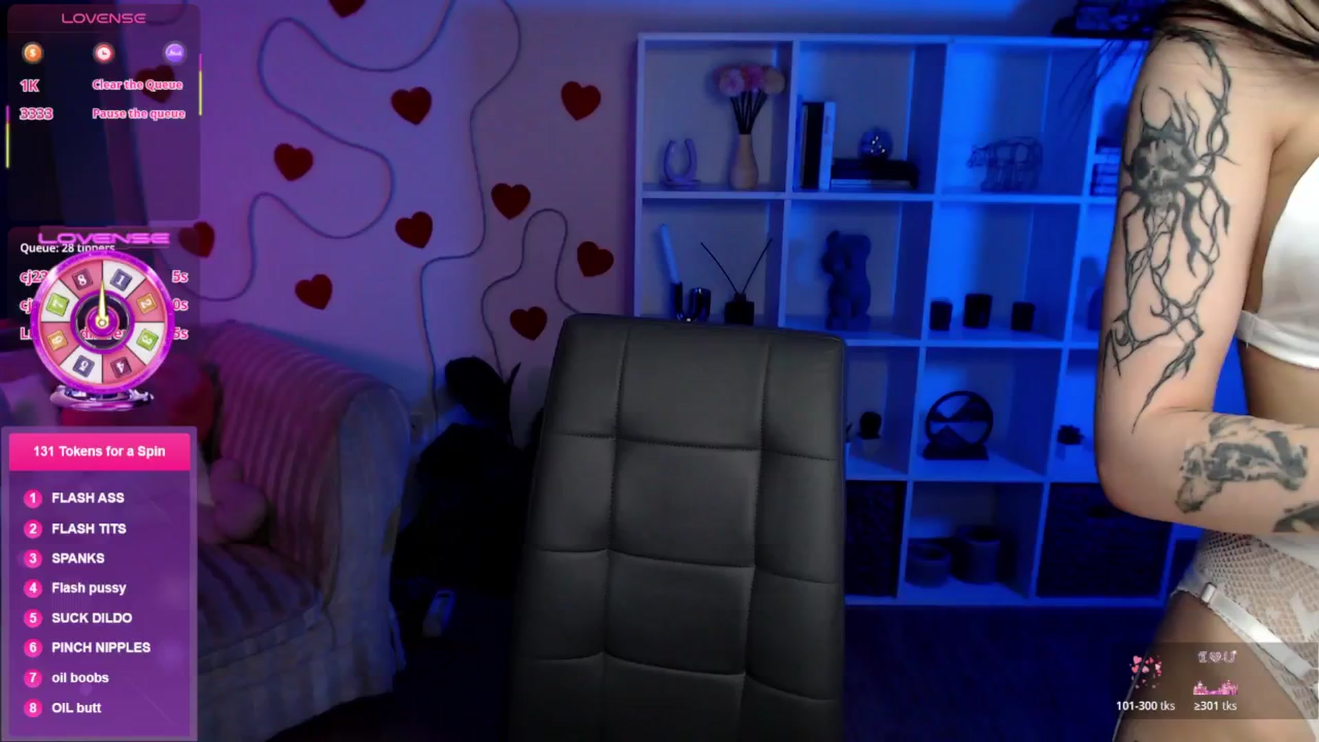 Gallery image thumbnail from Luness's myfreecams stream on, 04/17/2026, 01:50 image 15 of 20