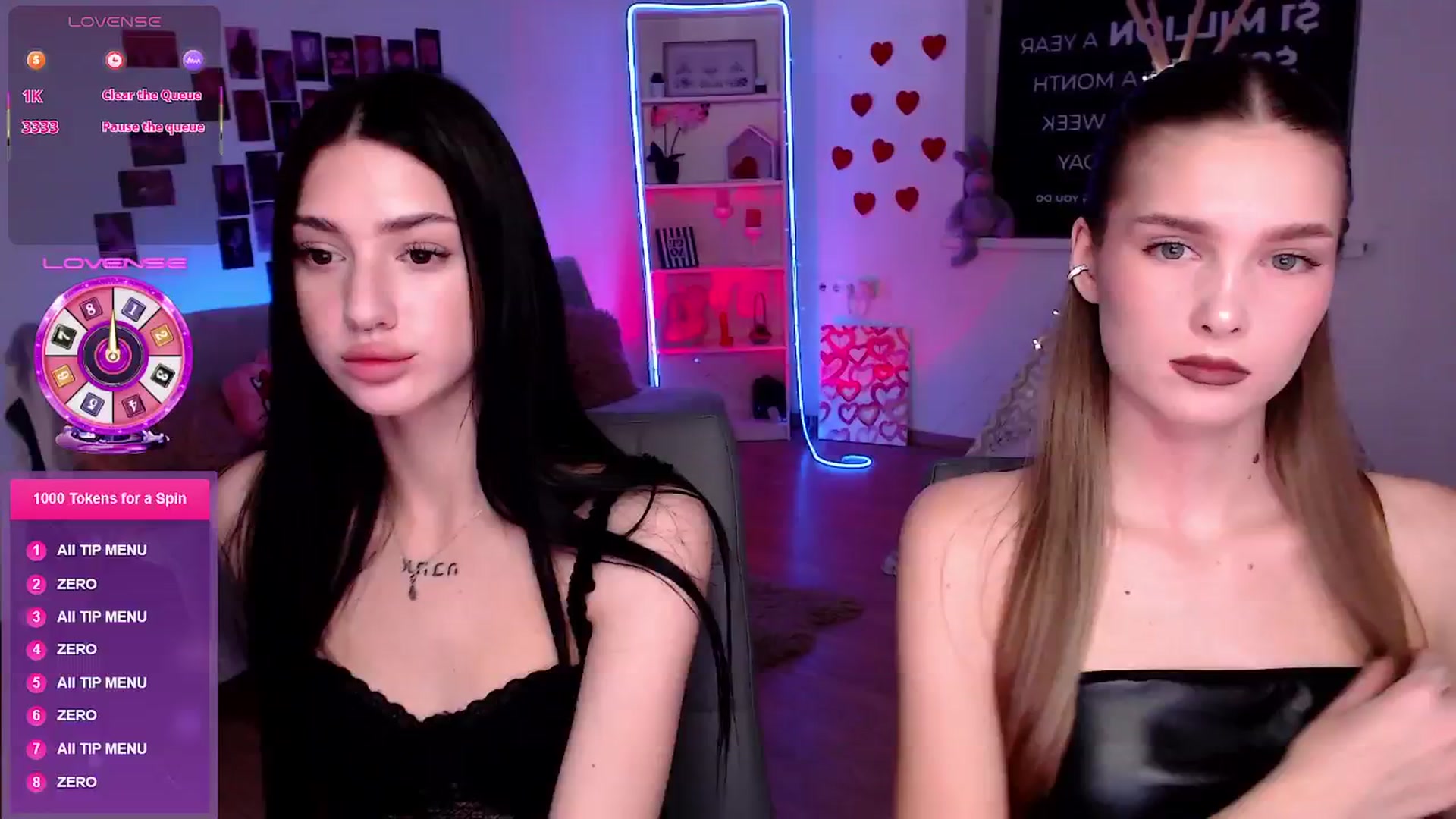 Gallery image thumbnail from Luness's myfreecams stream on, 05/02/2026, 10:24 image 16 of 20