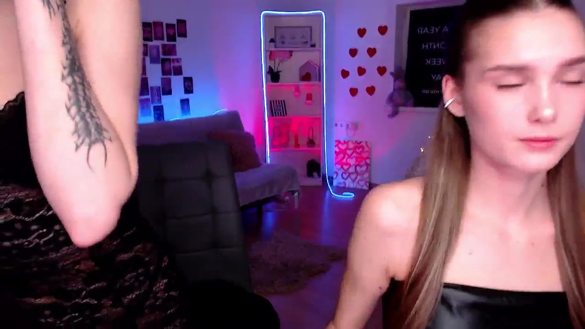 Gallery image thumbnail from Luness's myfreecams stream on, 05/02/2026, 12:36 image 10 of 20