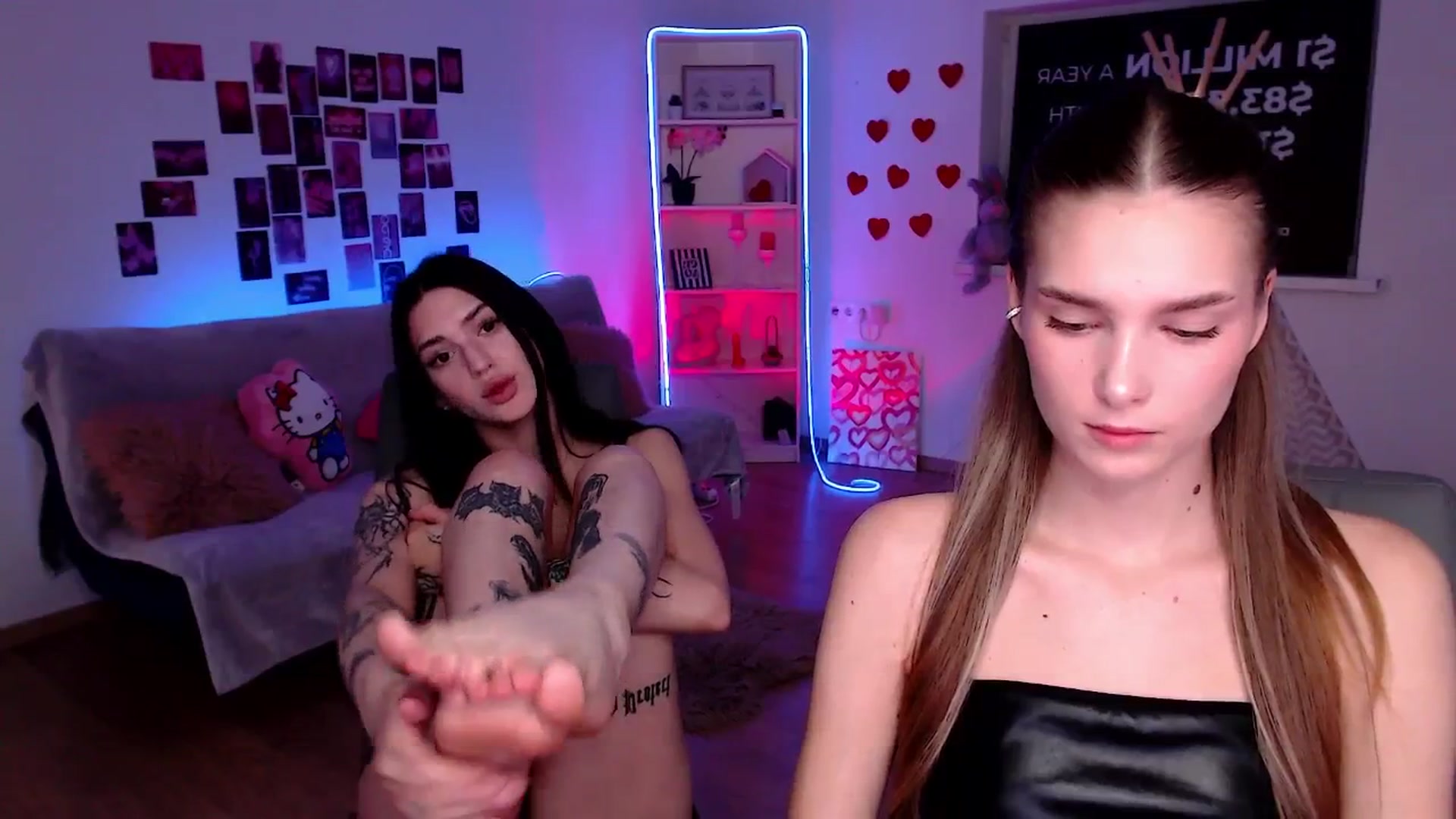 Gallery image thumbnail from Luness's myfreecams stream on, 05/02/2026, 12:36 image 15 of 20