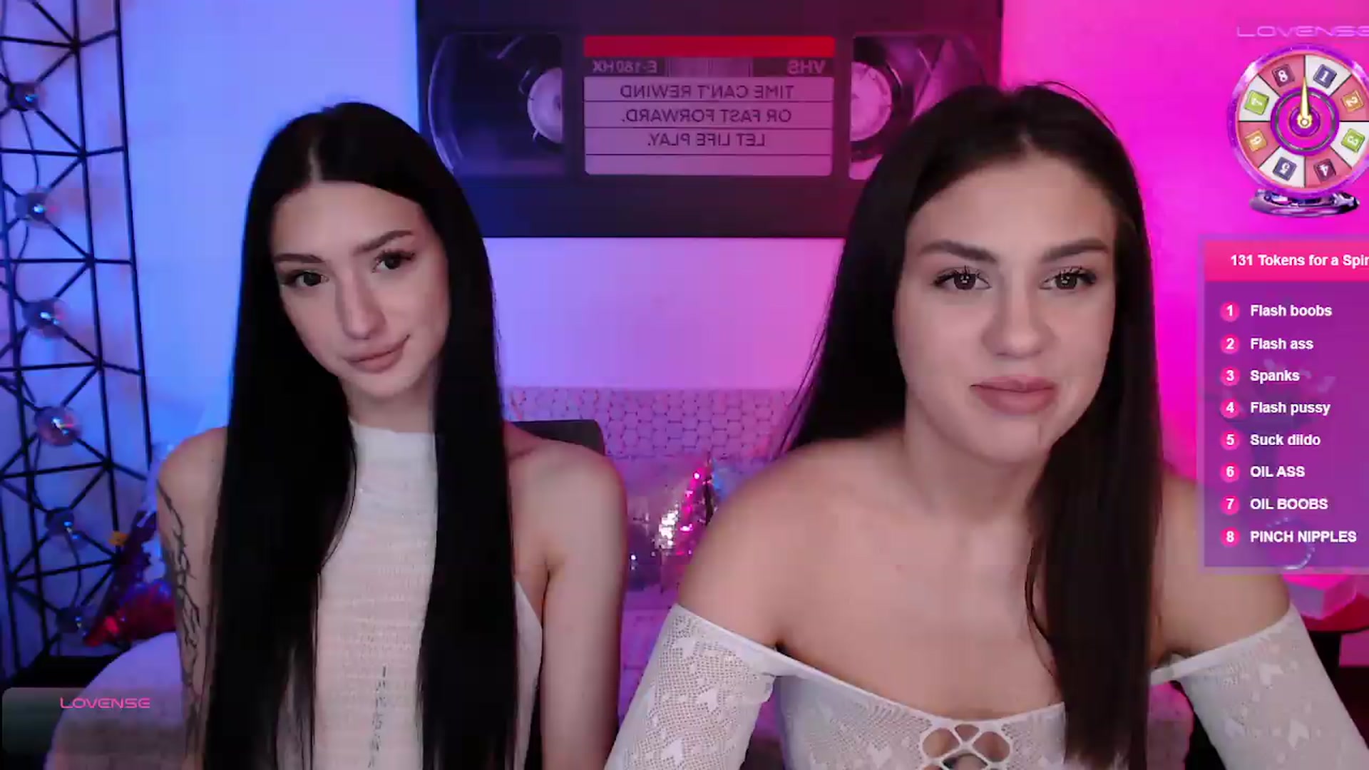 Gallery image thumbnail from Luness's myfreecams stream on, 05/17/2026, 20:45 image 1 of 20