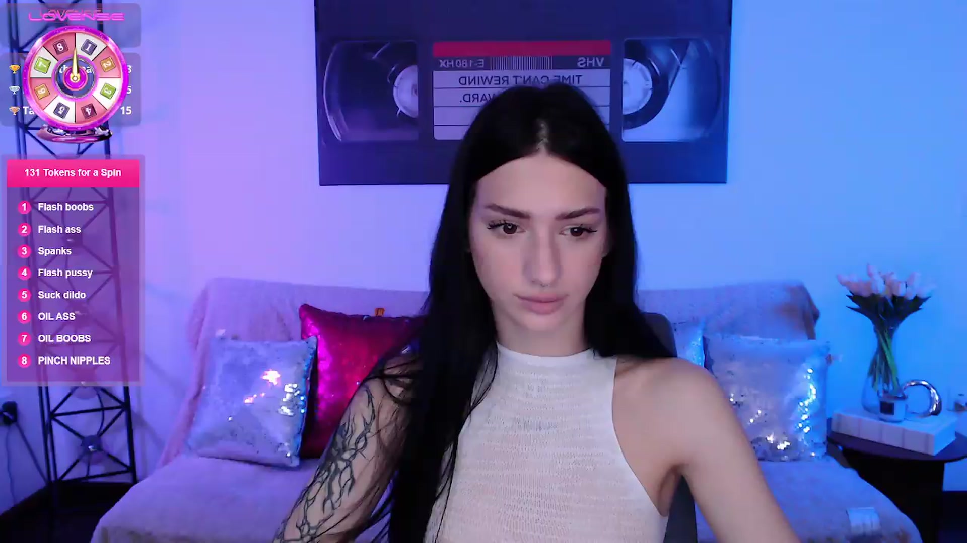 Gallery image thumbnail from Luness's myfreecams stream on, 06/08/2026, 21:55 image 7 of 20