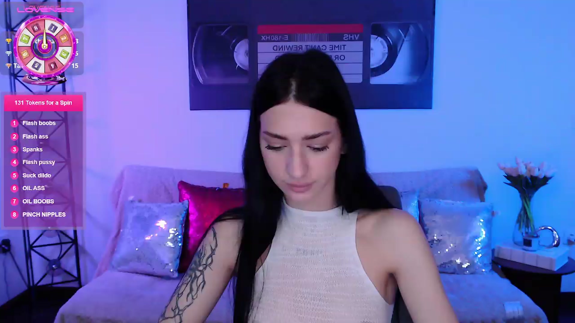 Gallery image thumbnail from Luness's myfreecams stream on, 06/08/2026, 21:55 image 16 of 20