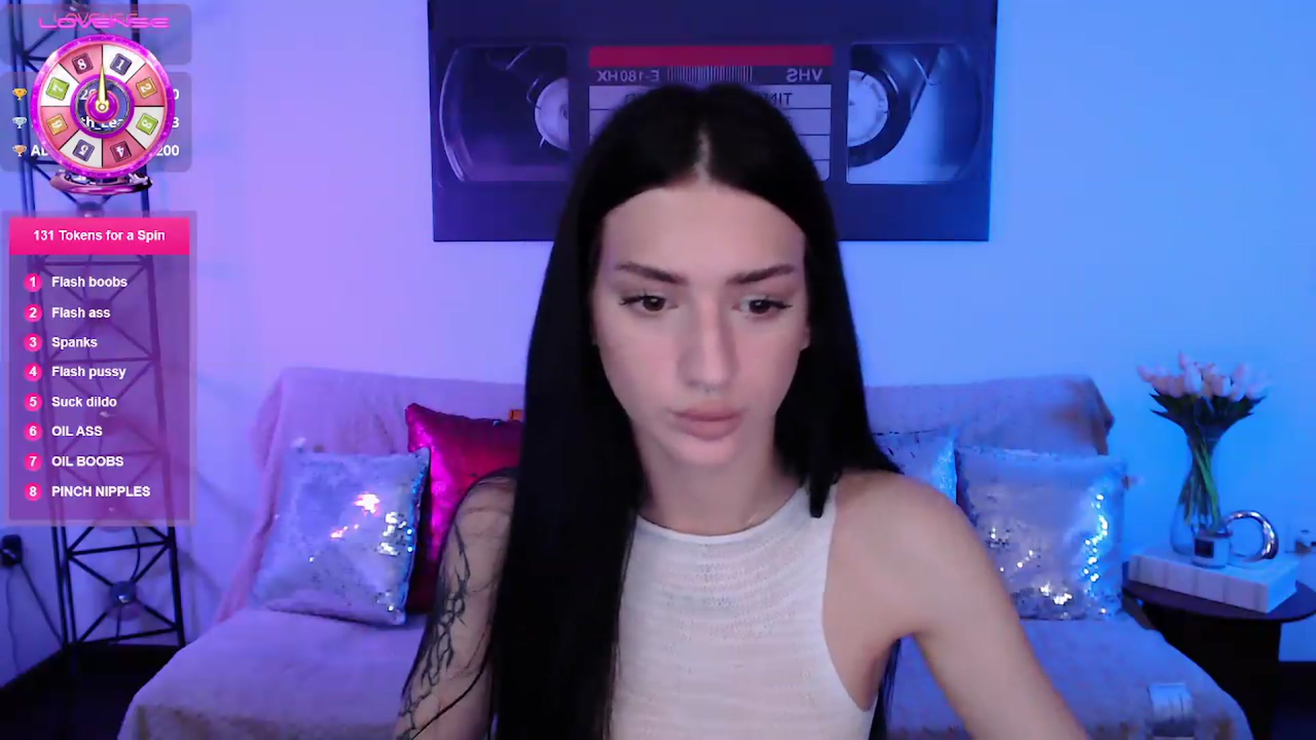 Gallery image thumbnail from Luness's myfreecams stream on, 06/08/2026, 23:56 image 10 of 20
