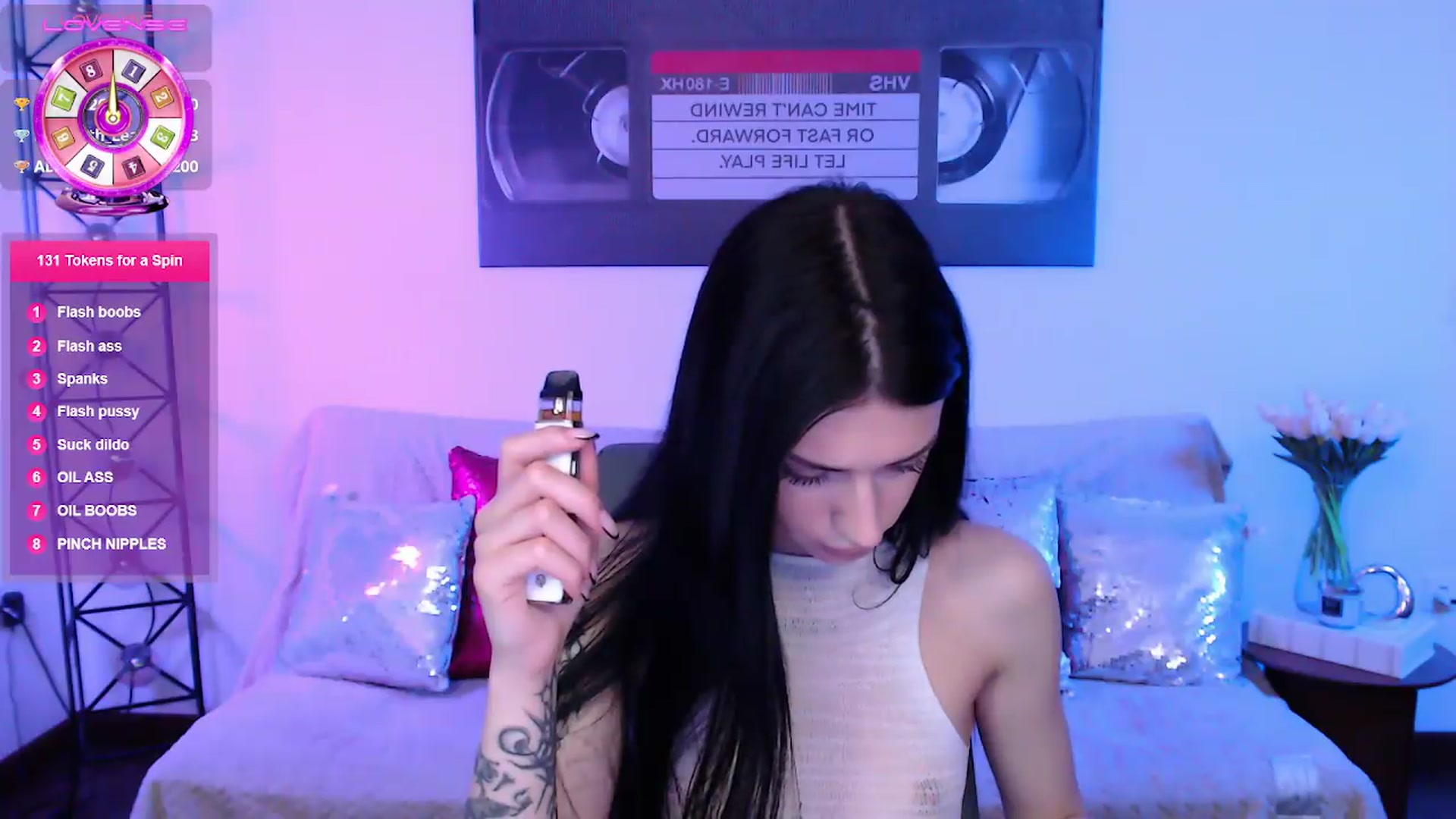 Gallery image thumbnail from Luness's myfreecams stream on, 06/08/2026, 23:56 image 2 of 20