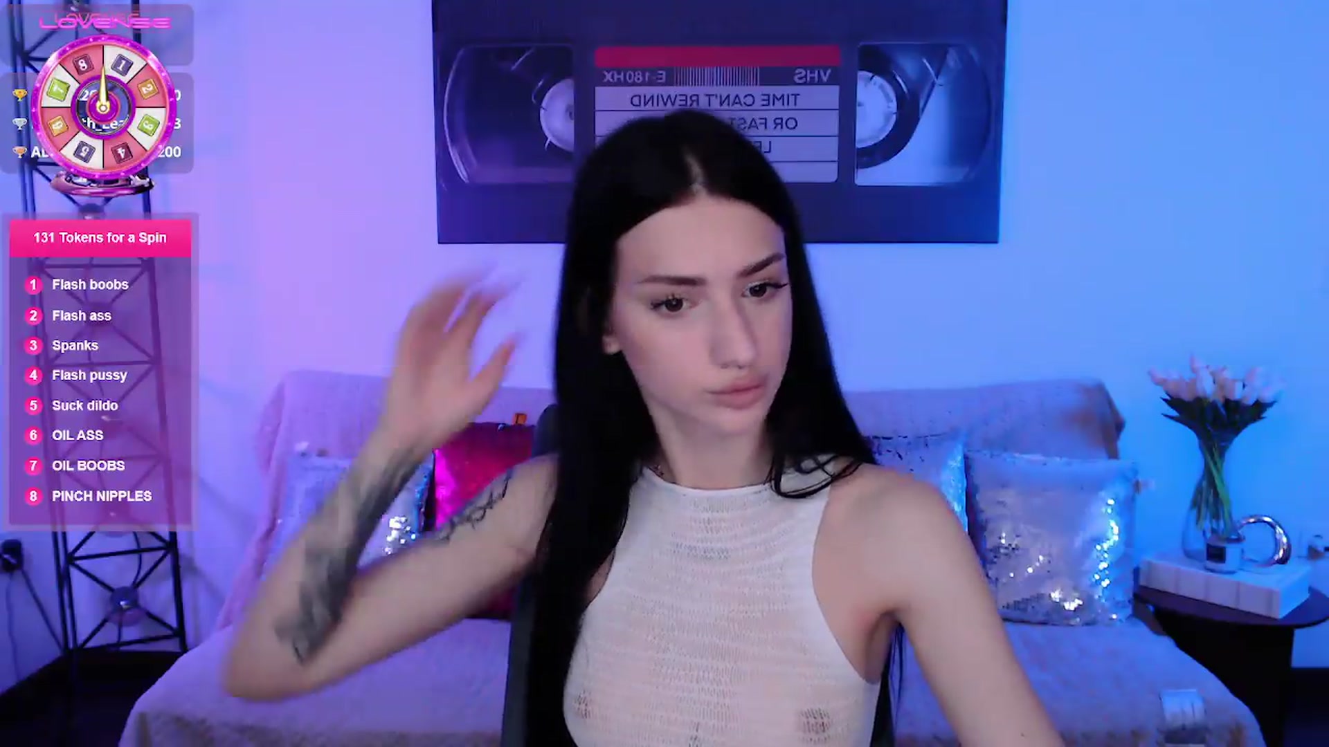 Gallery image thumbnail from Luness's myfreecams stream on, 06/08/2026, 23:56 image 8 of 20