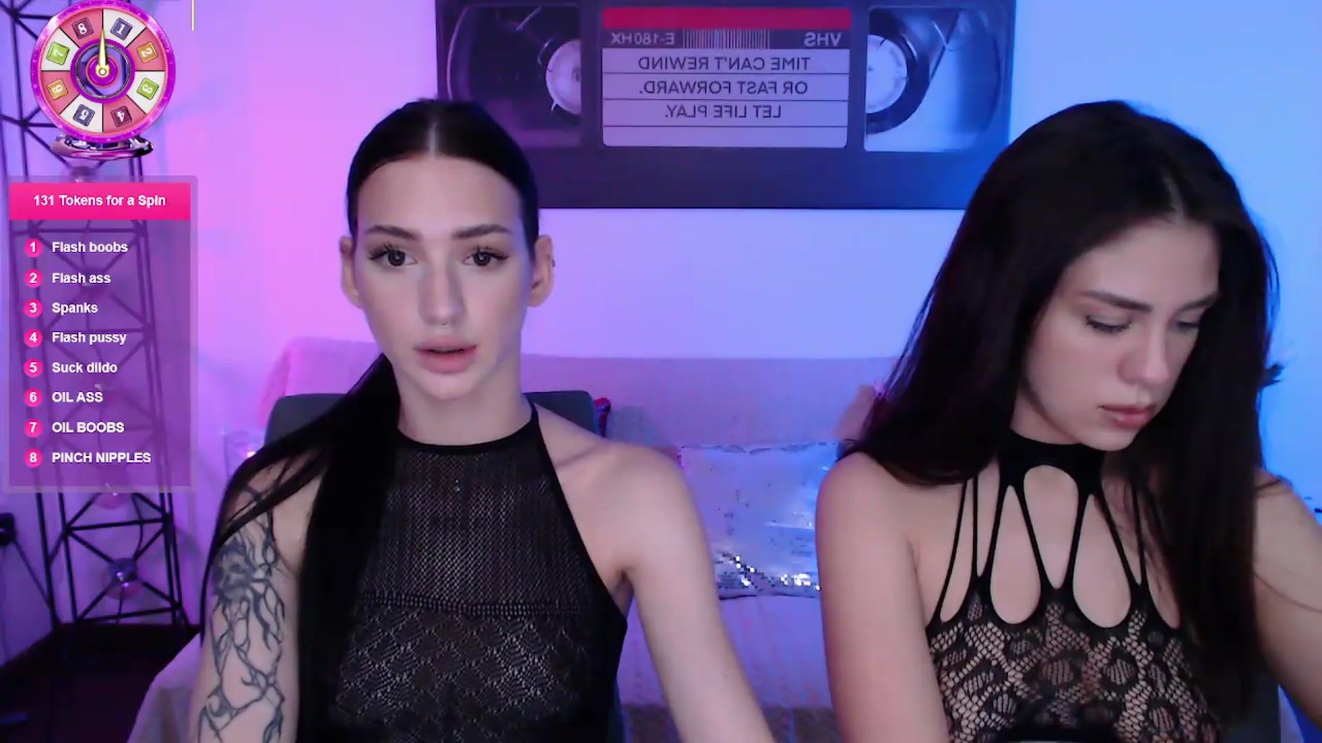 Gallery image thumbnail from Luness's myfreecams stream on, 06/19/2026, 10:56 image 18 of 20