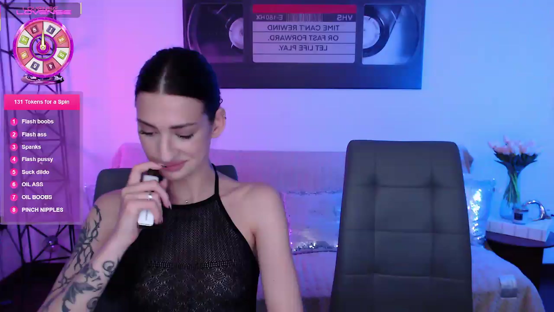 Gallery image thumbnail from Luness's myfreecams stream on, 06/19/2026, 14:24 image 1 of 20