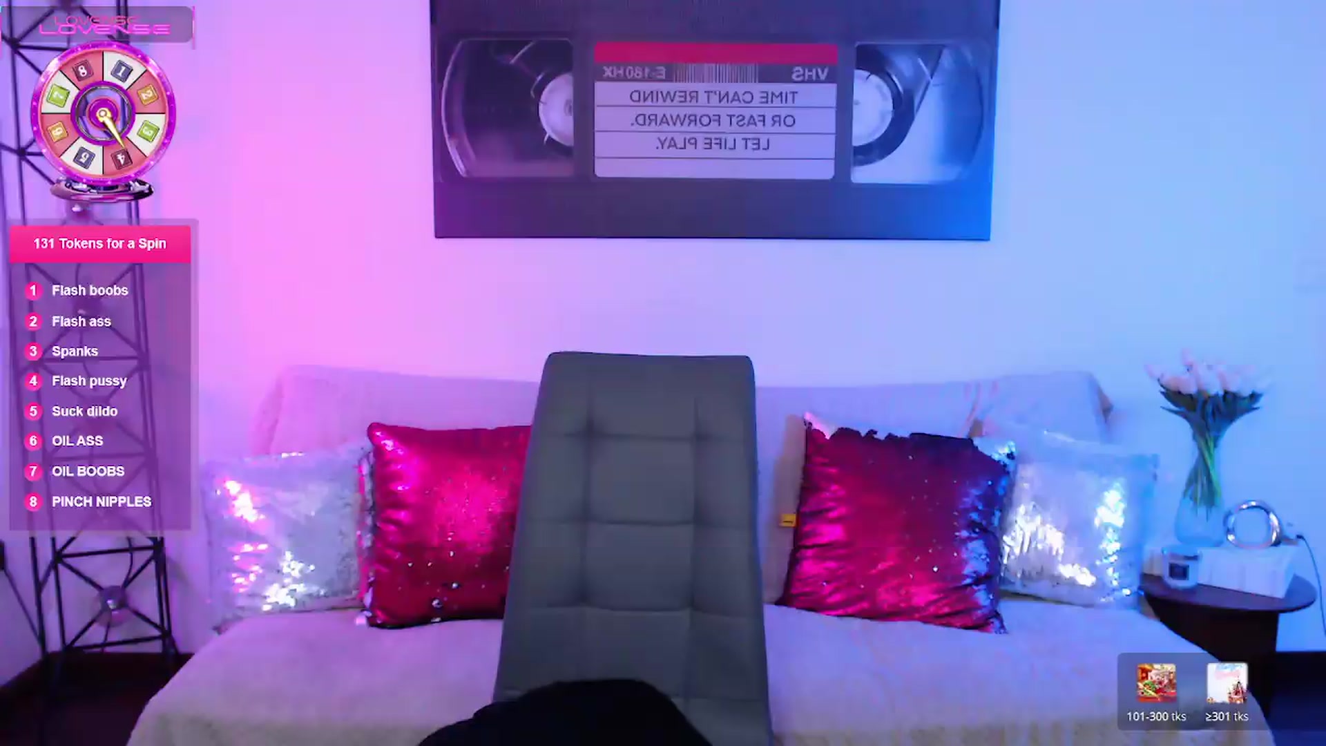 Gallery image thumbnail from Luness's myfreecams stream on, 06/21/2026, 09:40 image 17 of 20