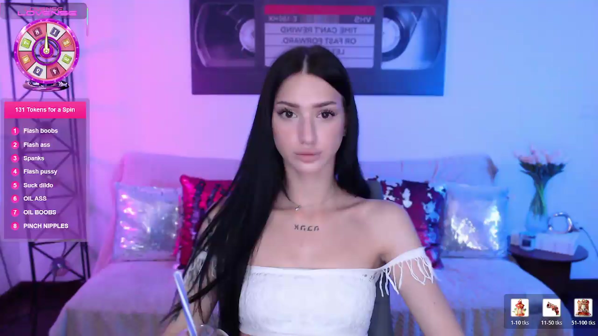 Gallery image thumbnail from Luness's myfreecams stream on, 06/27/2026, 09:35 image 14 of 20
