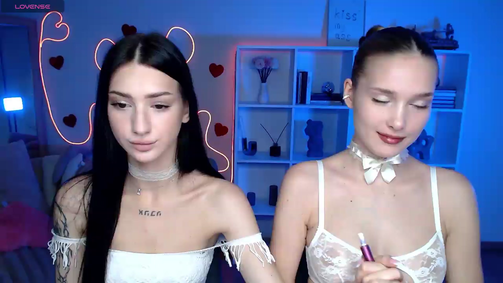 Gallery image thumbnail from Luness's myfreecams stream on, 06/27/2026, 09:59 image 8 of 20