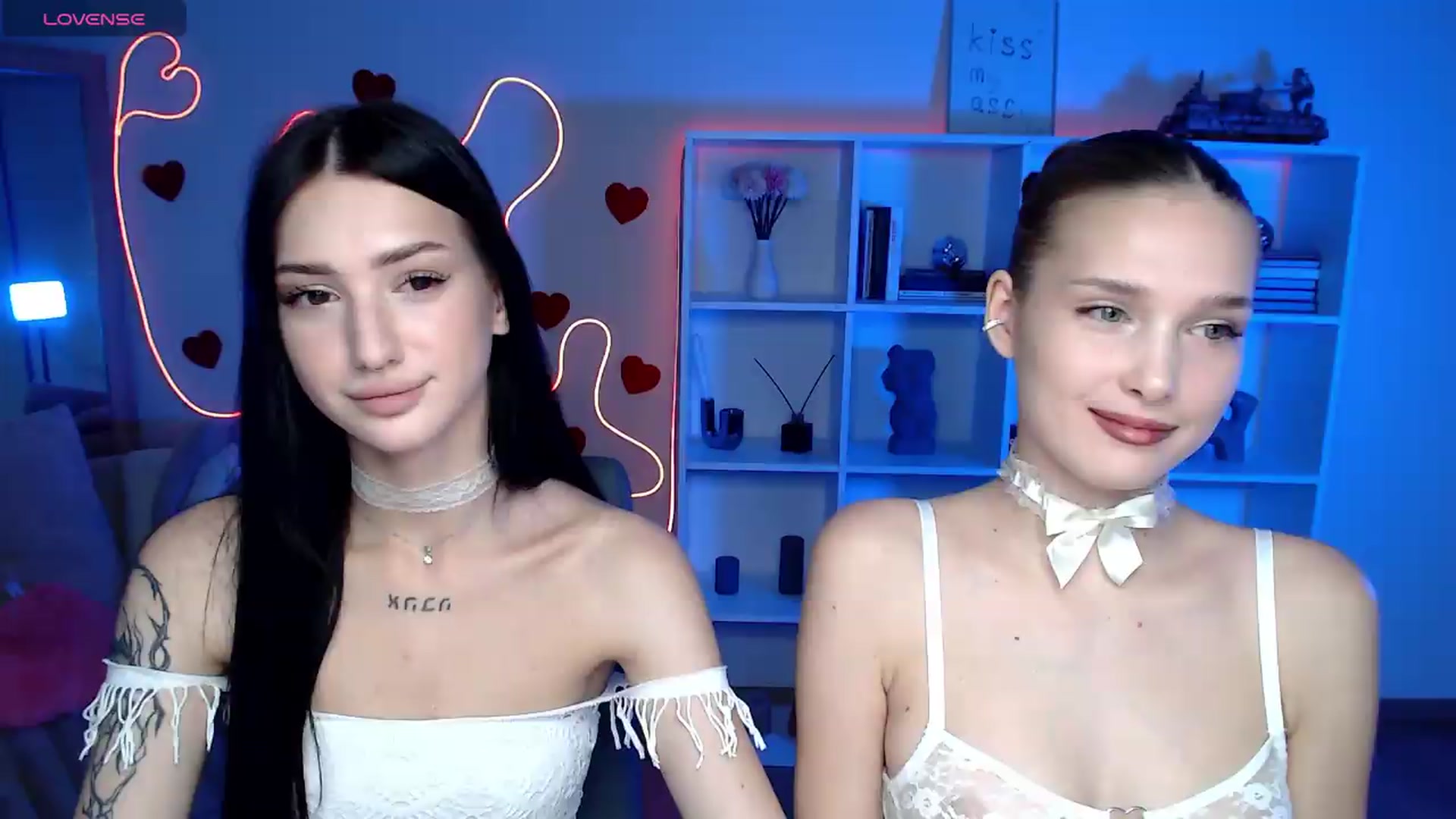 Gallery image thumbnail from Luness's myfreecams stream on, 06/27/2026, 09:59 image 15 of 20