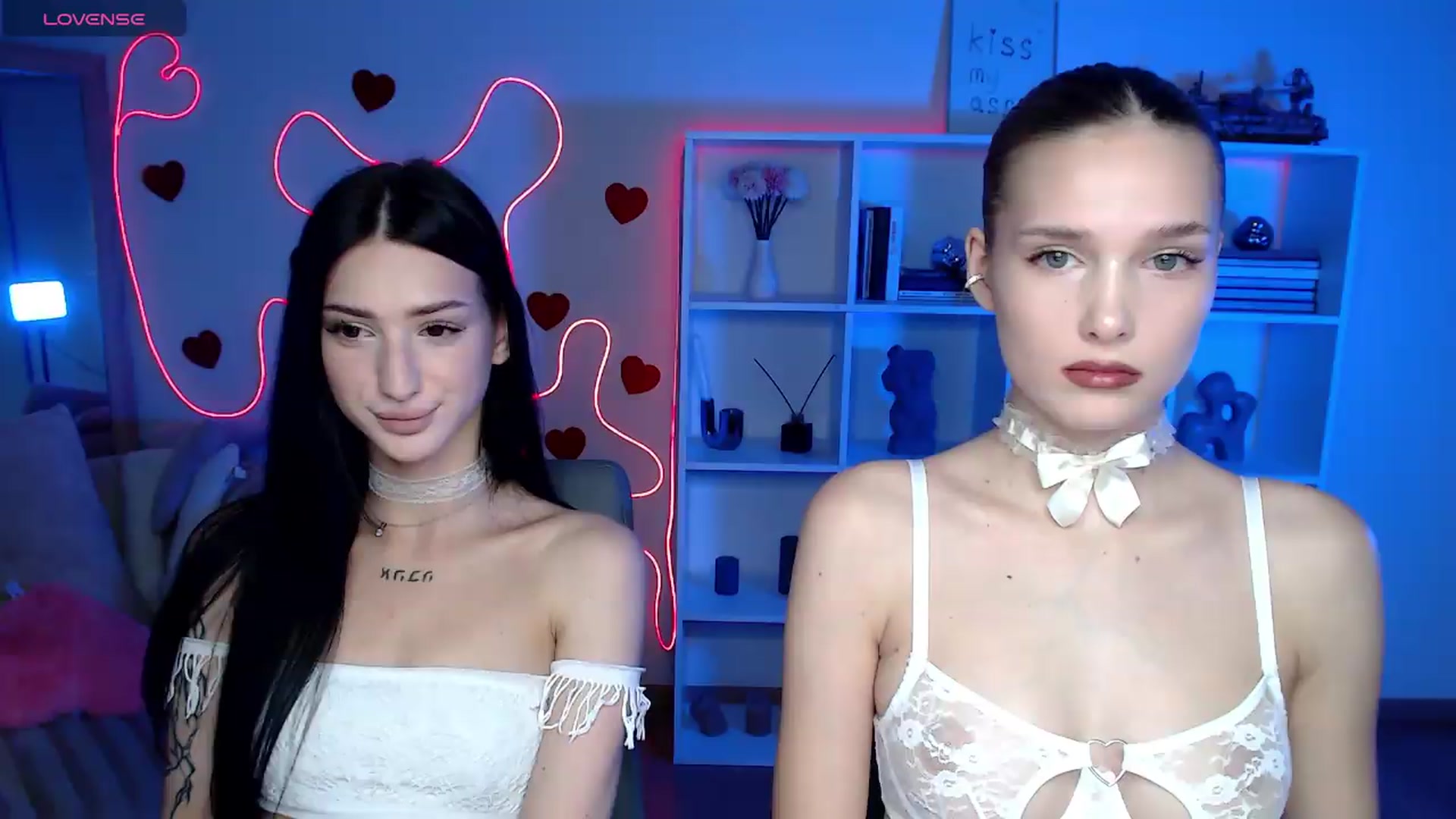 Gallery image thumbnail from Luness's myfreecams stream on, 06/27/2026, 09:59 image 6 of 20