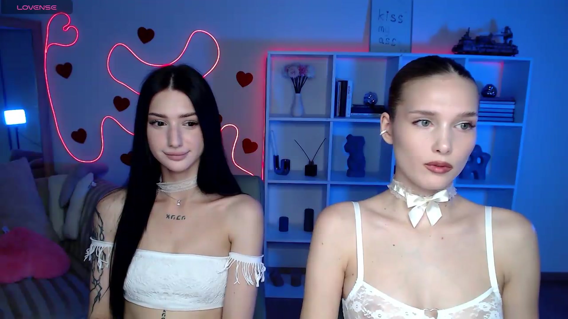Gallery image thumbnail from Luness's myfreecams stream on, 06/27/2026, 10:28 image 13 of 20