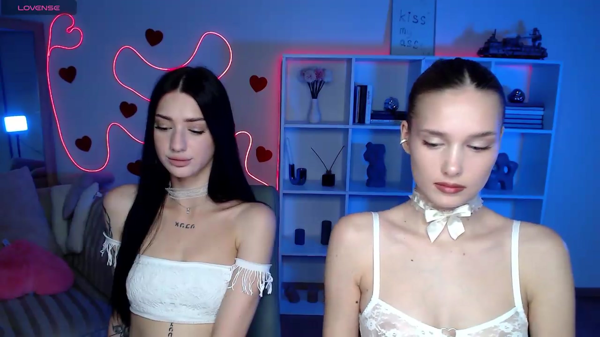 Gallery image thumbnail from Luness's myfreecams stream on, 06/27/2026, 10:28 image 12 of 20