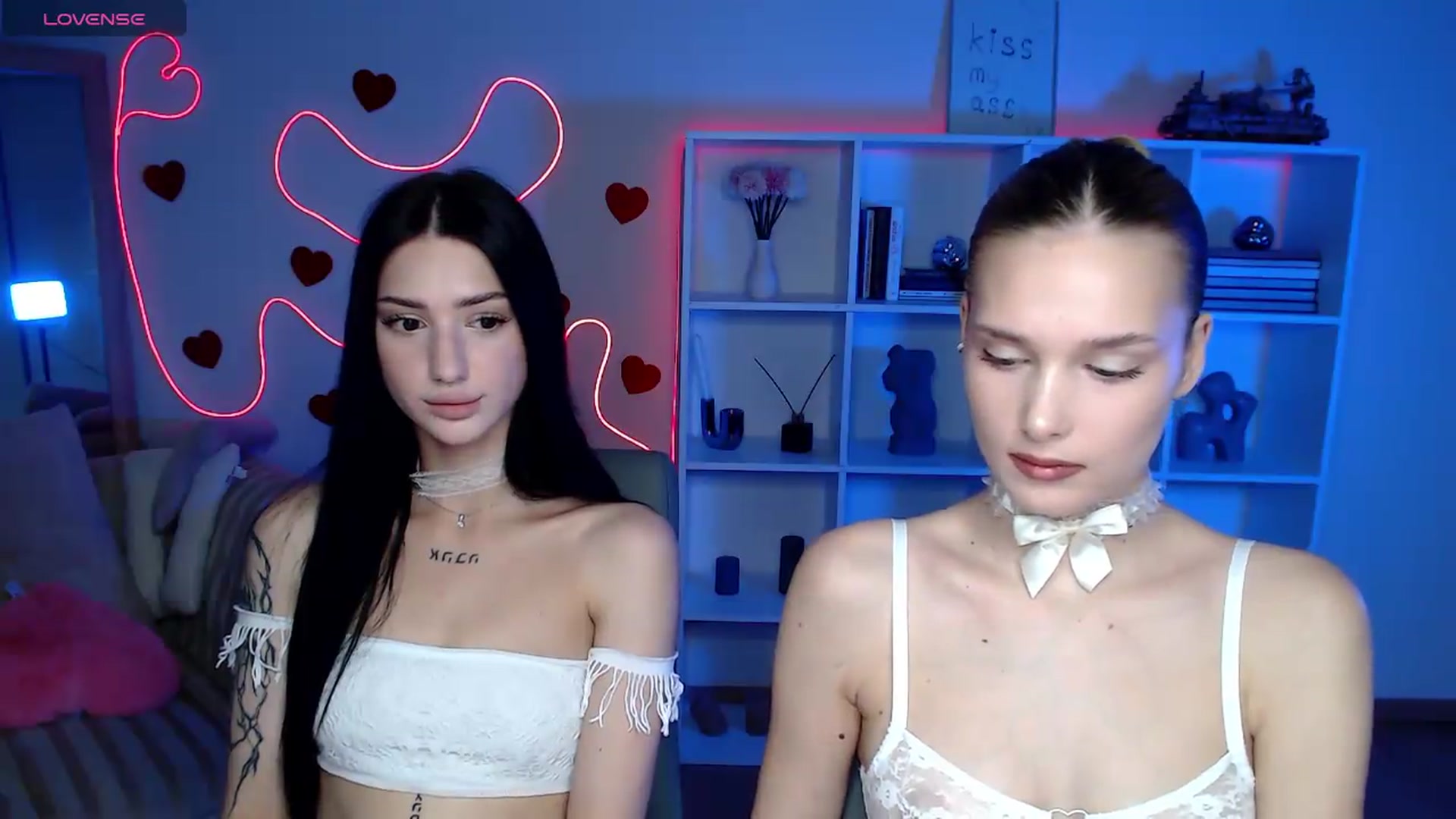 Gallery image thumbnail from Luness's myfreecams stream on, 06/27/2026, 10:28 image 14 of 20