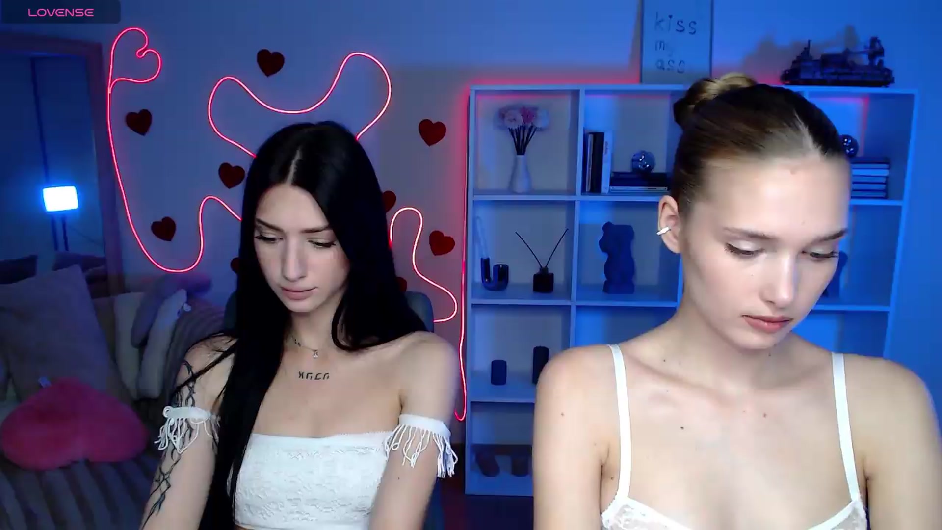 Gallery image thumbnail from Luness's myfreecams stream on, 06/27/2026, 11:47 image 12 of 20