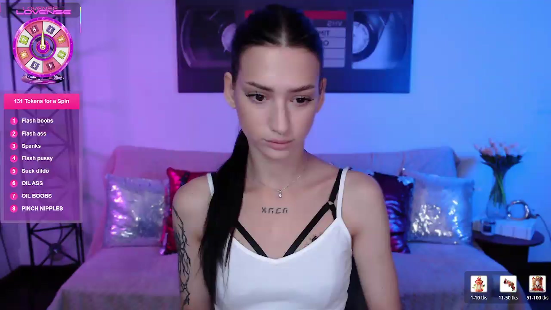 Gallery image thumbnail from Luness's myfreecams stream on, 06/29/2026, 10:17 image 5 of 20