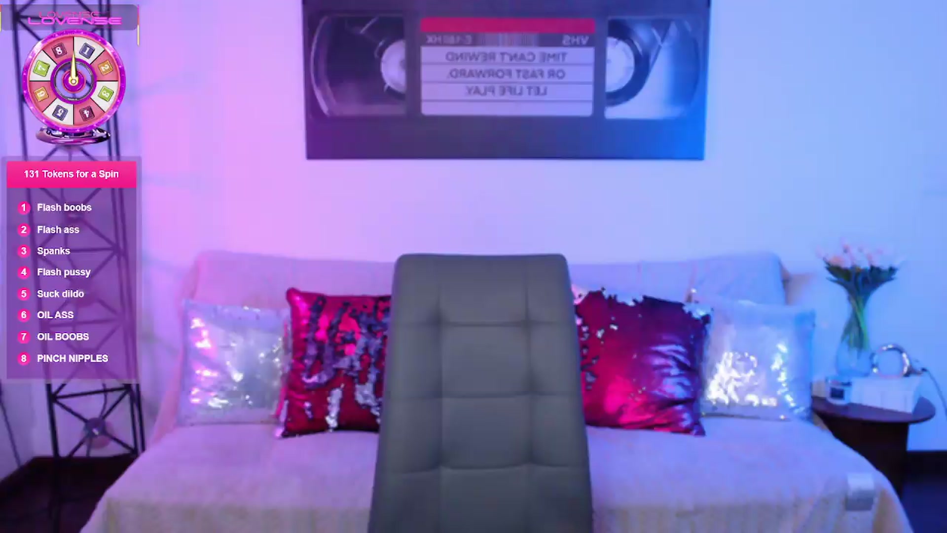 Gallery image thumbnail from Luness's myfreecams stream on, 06/29/2026, 10:17 image 8 of 20