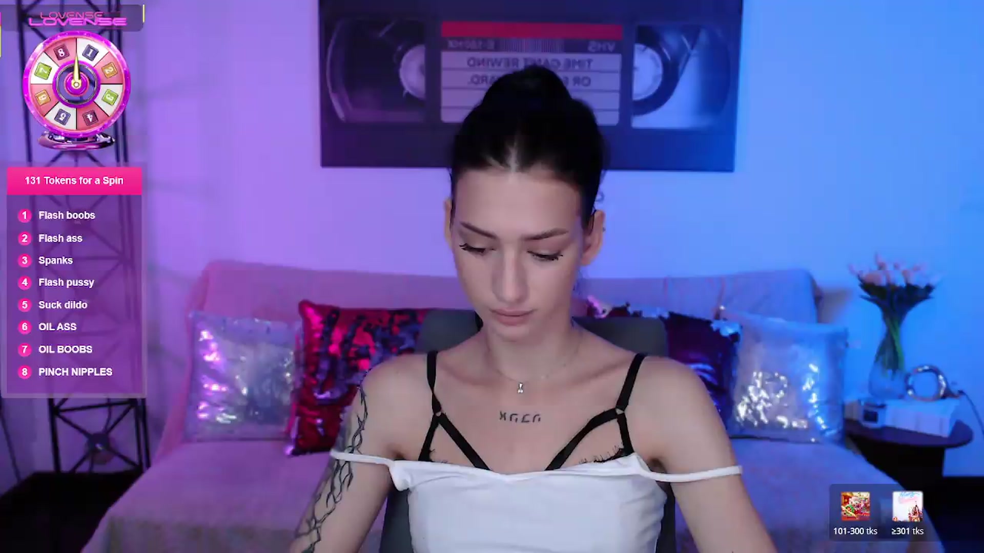 Gallery image thumbnail from Luness's myfreecams stream on, 06/29/2026, 11:31 image 20 of 20