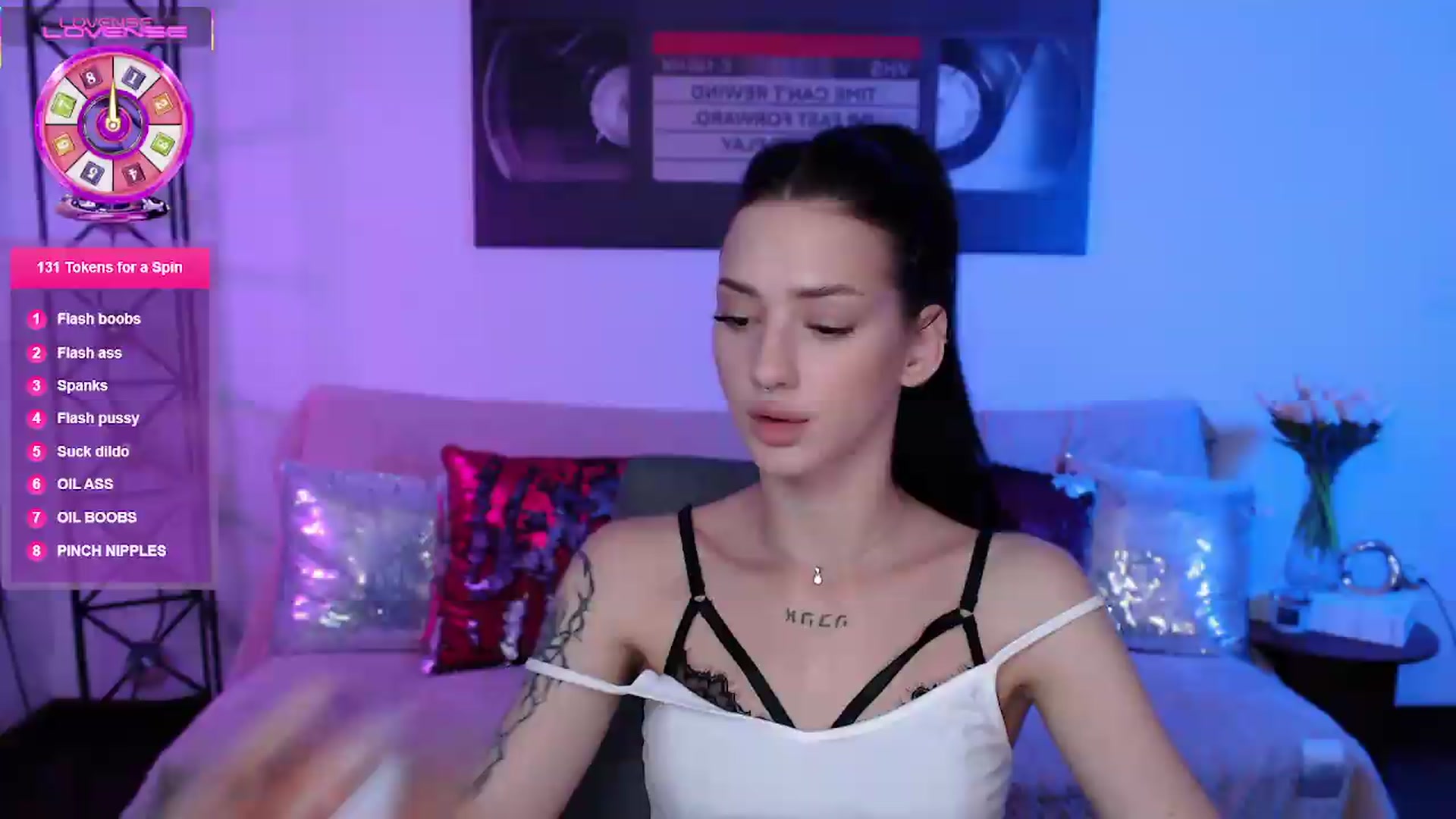 Gallery image thumbnail from Luness's myfreecams stream on, 06/29/2026, 12:58 image 3 of 20