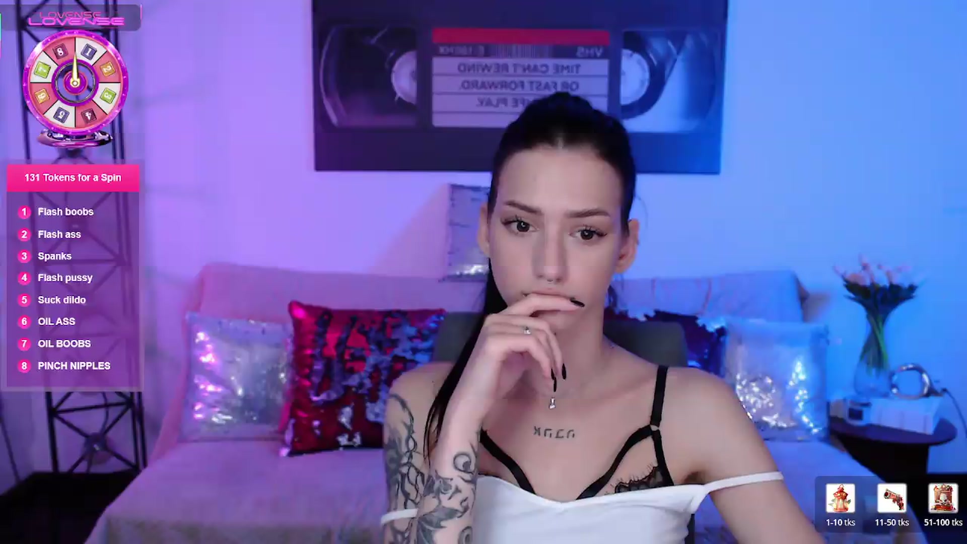 Gallery image thumbnail from Luness's myfreecams stream on, 06/29/2026, 14:40 image 15 of 20