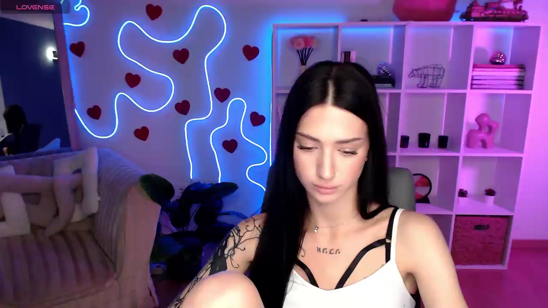 Gallery image thumbnail from Luness's myfreecams stream on, 07/28/2026, 01:28 image 2 of 20