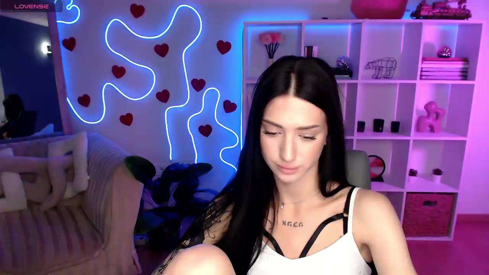 Gallery image thumbnail from Luness's myfreecams stream on, 07/28/2026, 01:28 image 1 of 20