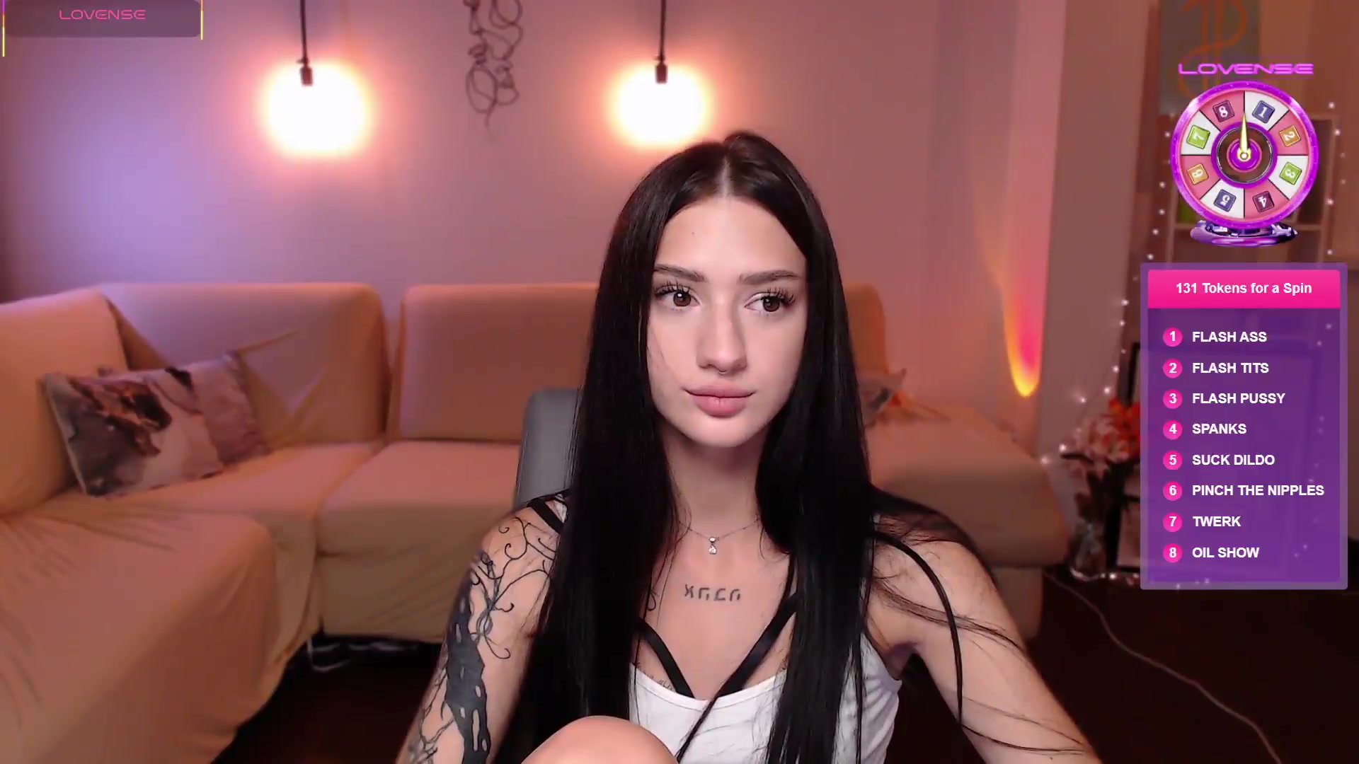 Gallery image thumbnail from Luness's myfreecams stream on, 08/26/2026, 24:15 image 7 of 20