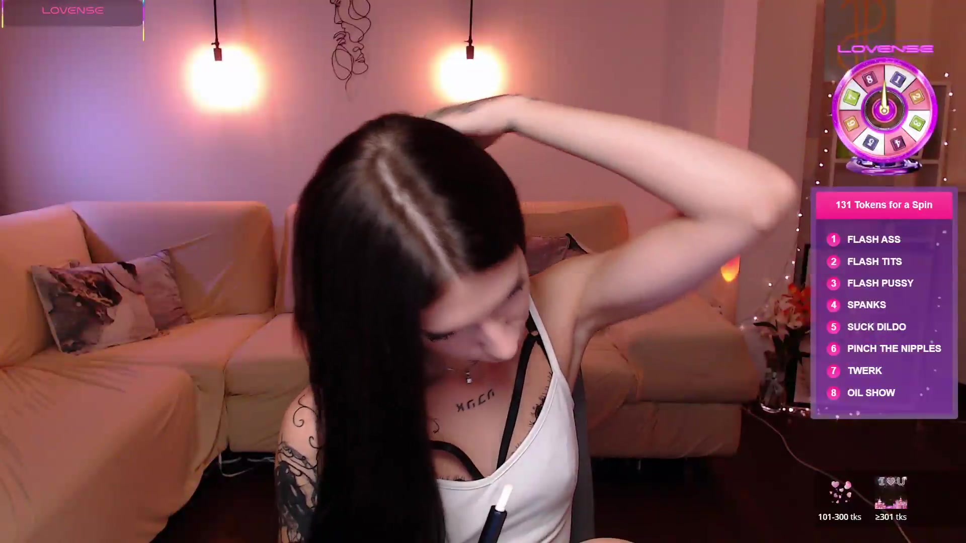 Gallery image thumbnail from Luness's myfreecams stream on, 08/26/2026, 24:15 image 14 of 20