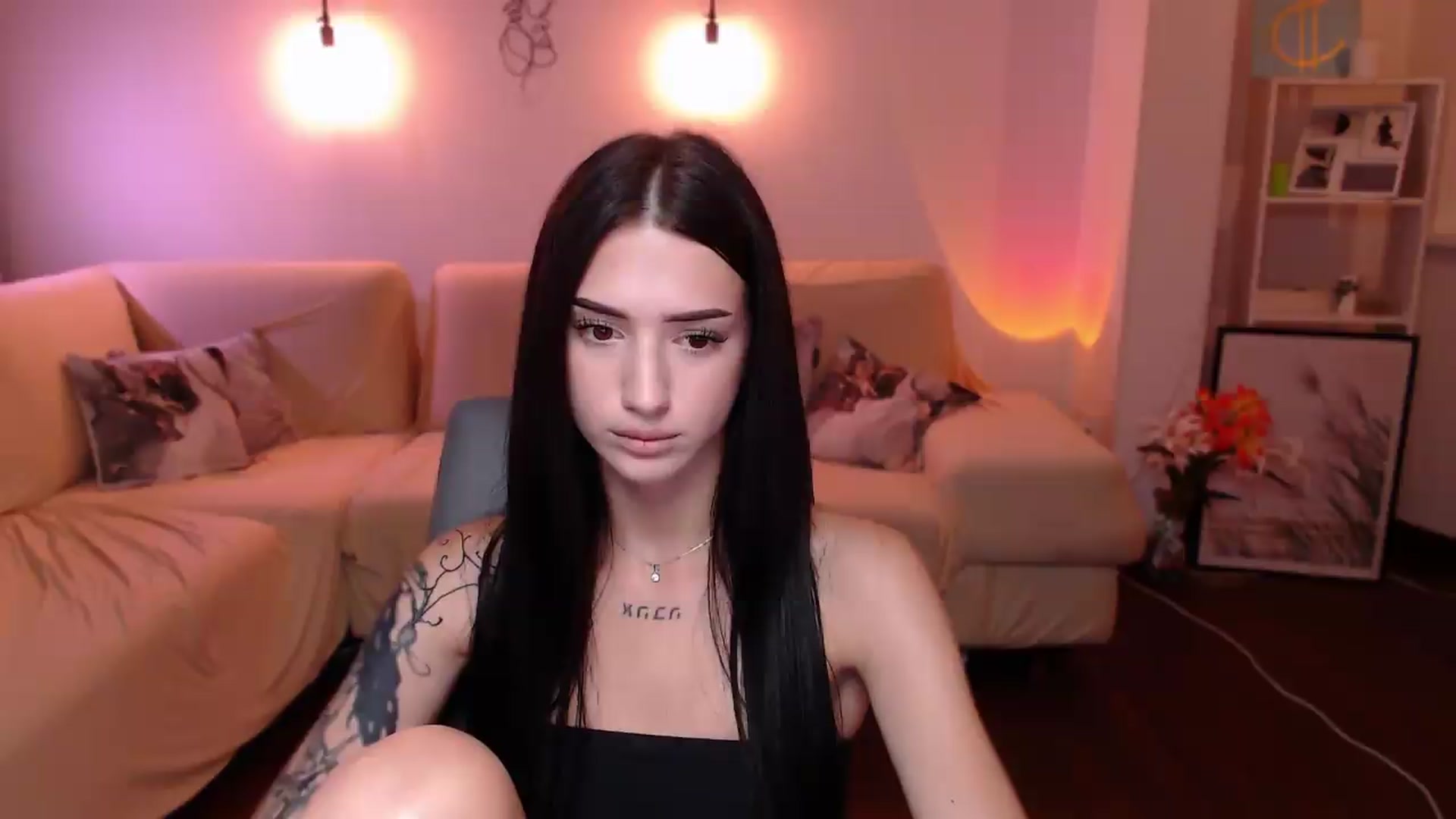 Gallery image thumbnail from Luness's myfreecams stream on, 08/30/2026, 02:12 image 14 of 20