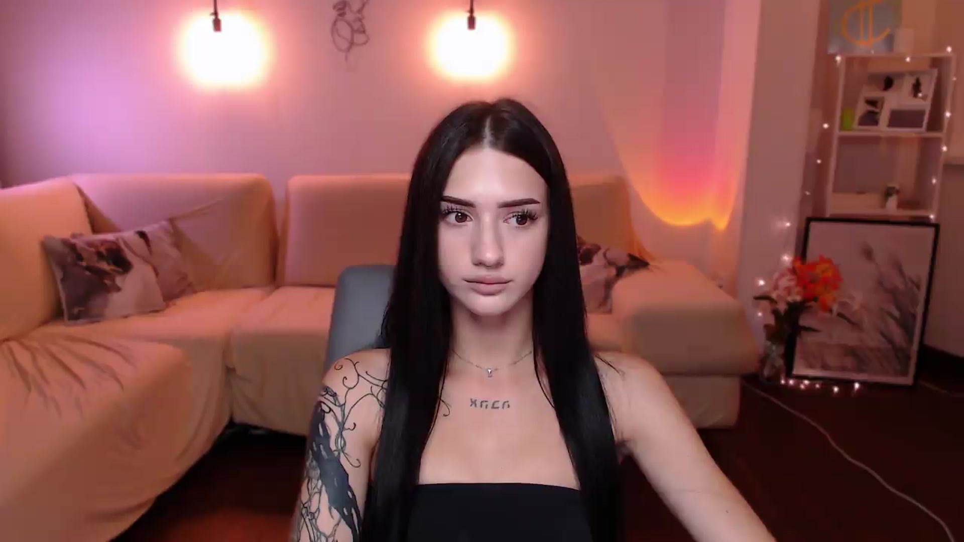 Gallery image thumbnail from Luness's myfreecams stream on, 08/30/2026, 02:12 image 4 of 20