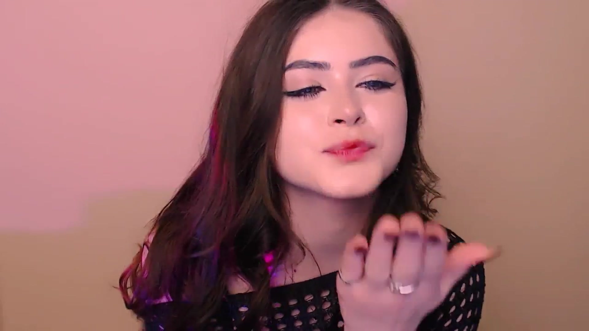 Gallery image thumbnail from LunnaBelle's myfreecams stream on, 02/28/2026, 18:48 image 5 of 20