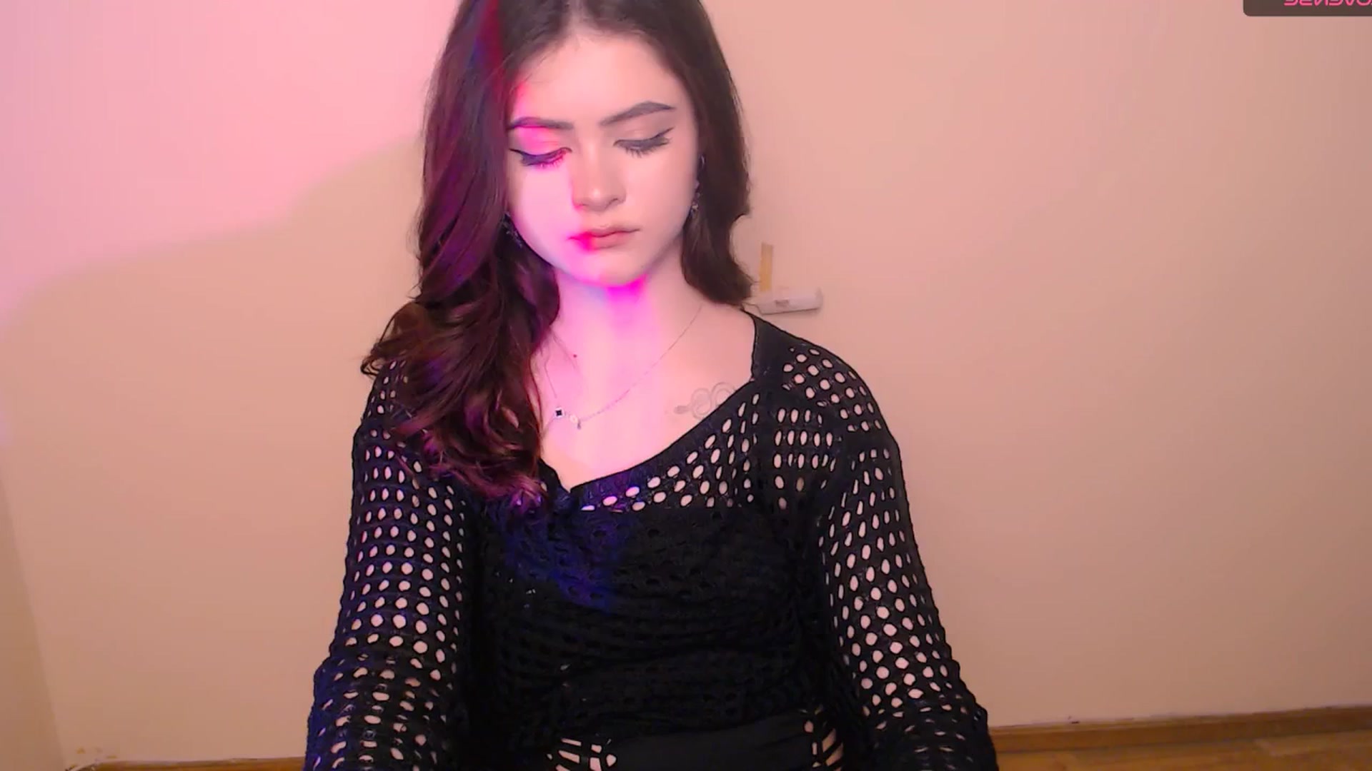 Gallery image thumbnail from LunnaBelle's myfreecams stream on, 03/01/2026, 01:37 image 4 of 20